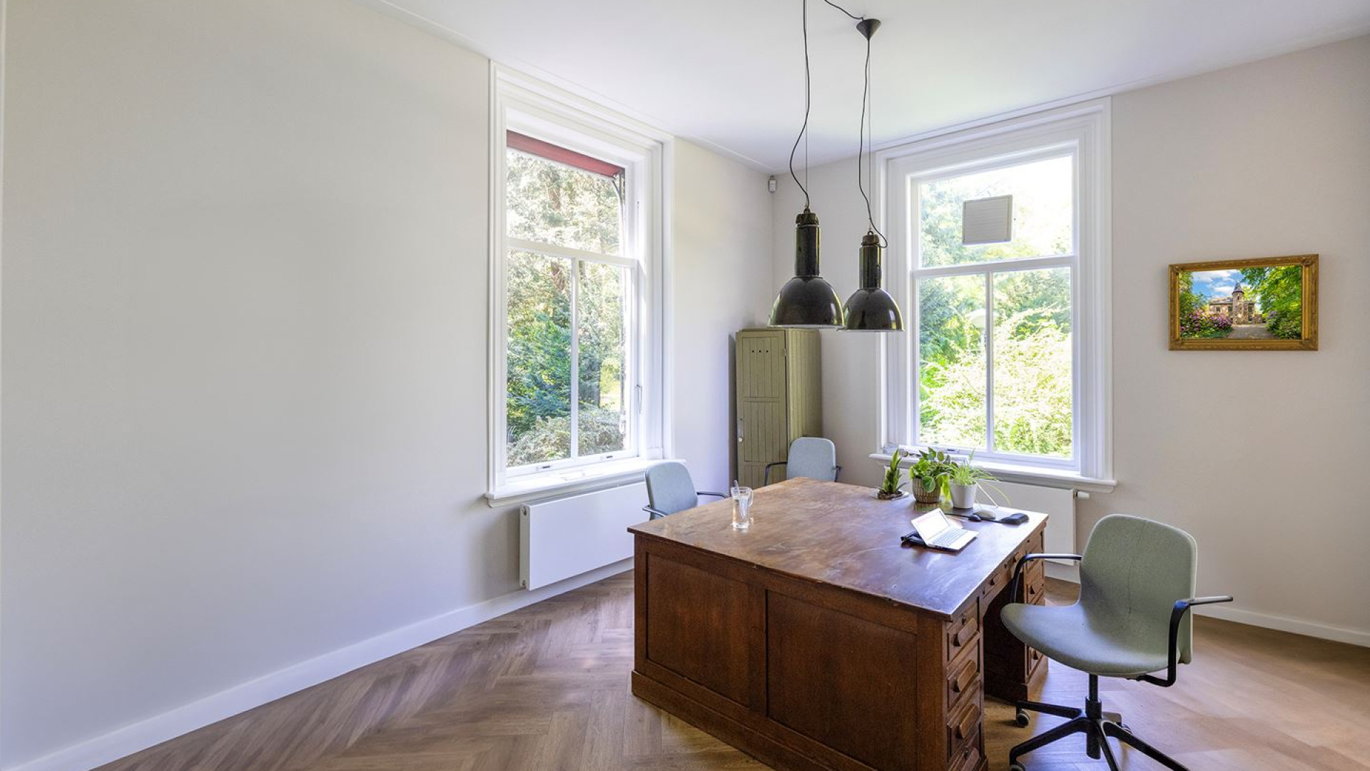 Nieuwe liefde van Marianne Timmer zet zijn kasteelachtige villa te koop. ZIe foto's 5