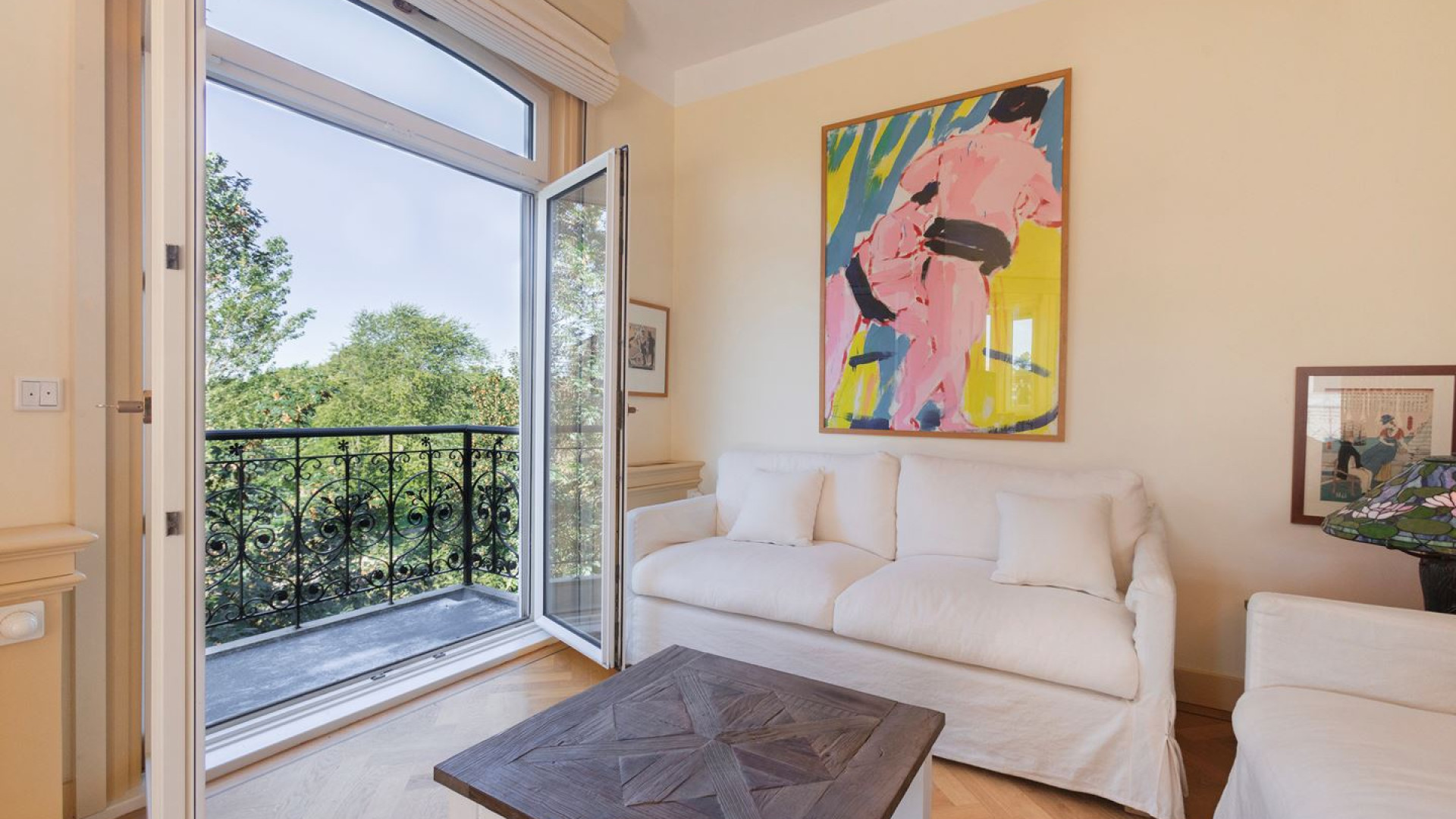 Filmproducent Rob Houwer zet zijn zeer luxe appartement in de PC Hooftstraat Amsterdam te koop. Zie foto's 9