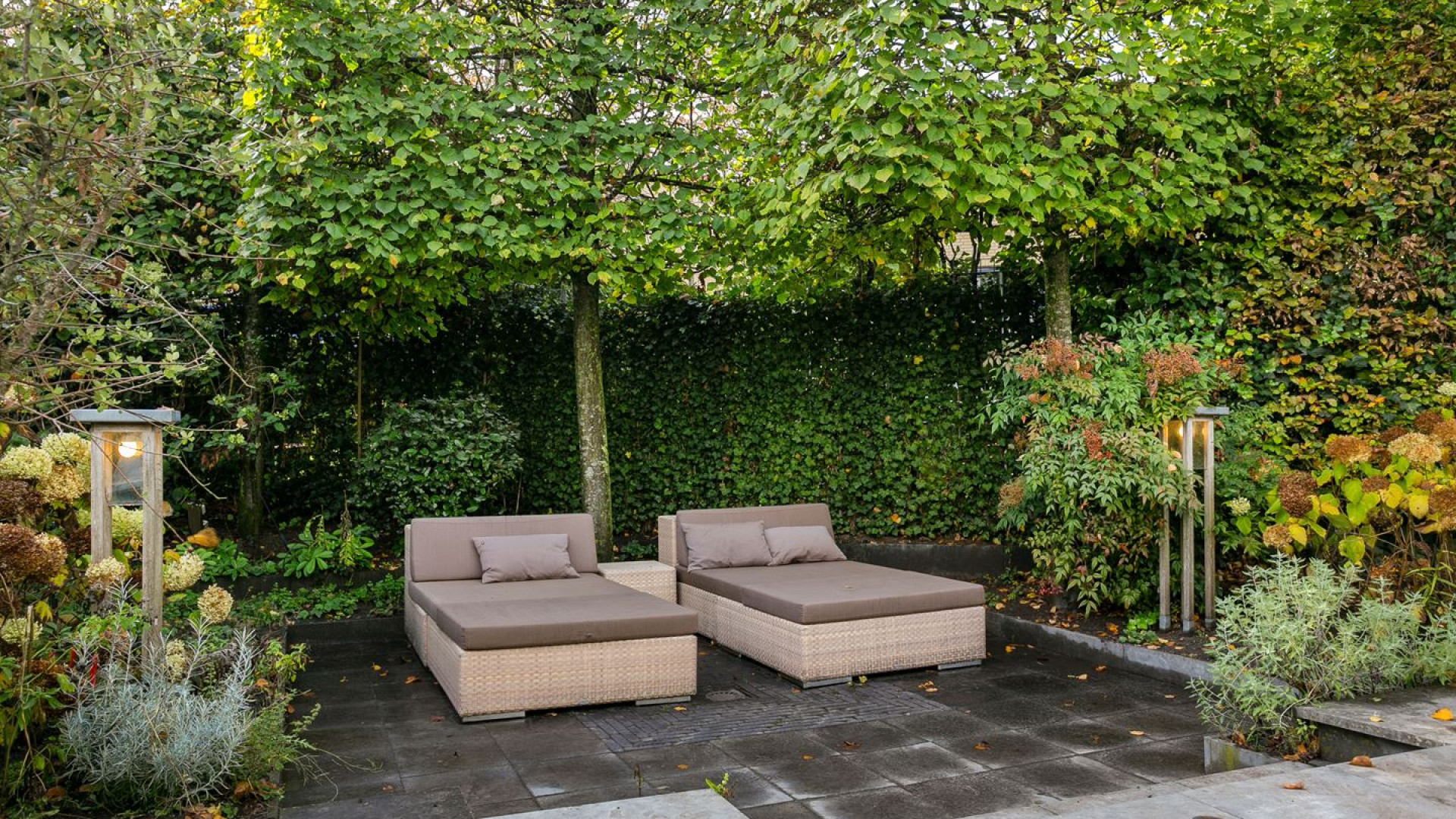 Andy en Melisa kopen super de luxe miljoenenvilla met uitgebreide wellness plus zwembad. Zie foto's 11