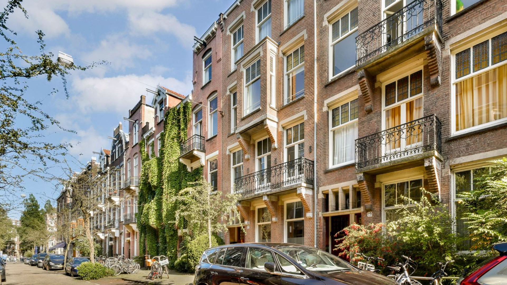 Doutzen Kroes zet haar luxe Amsterdamse woning te koop. Zie foto's 3