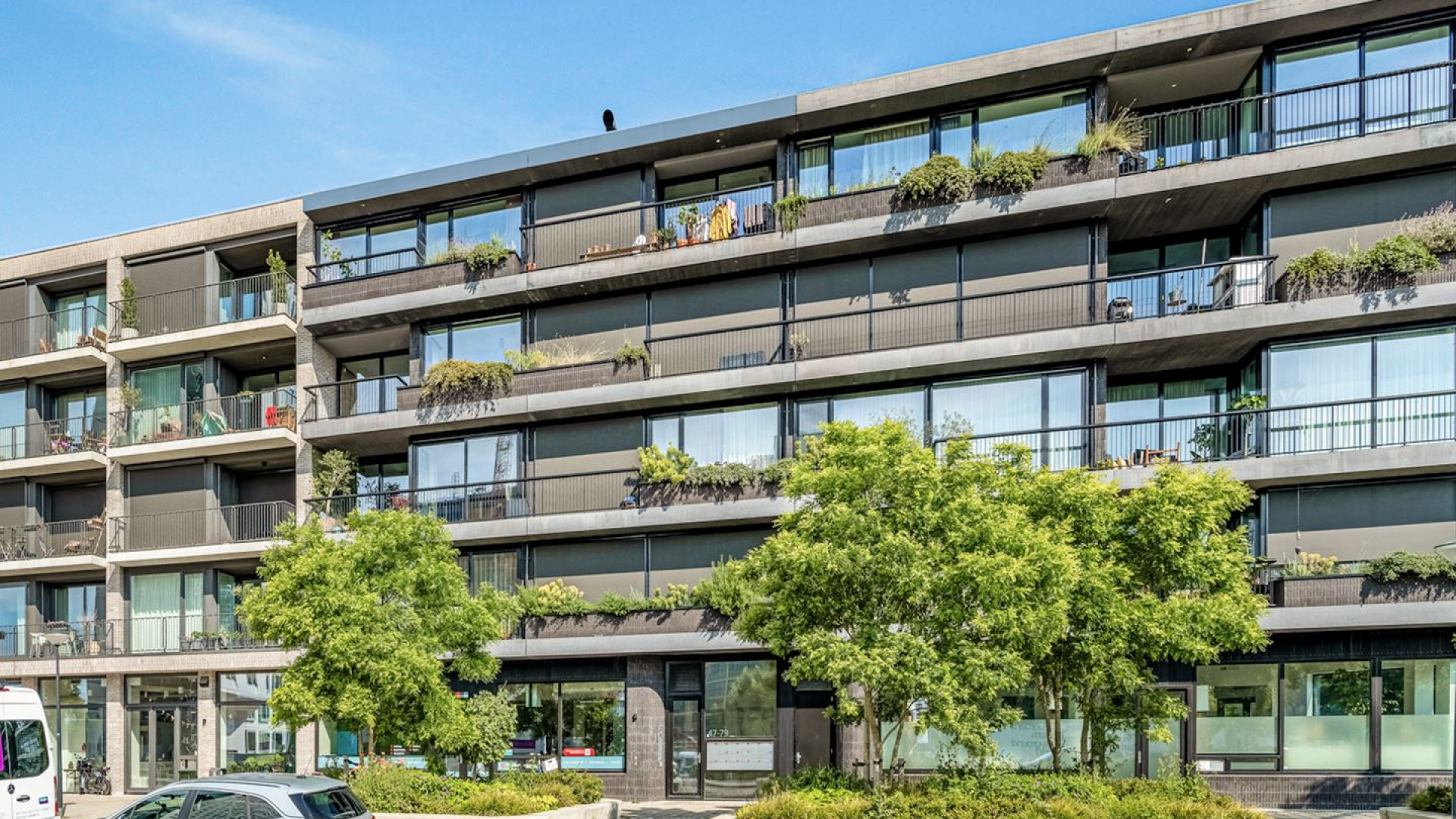 Gooische Vrouwen actrice zet haar Amsterdamse woning te koop. Zie foto 2