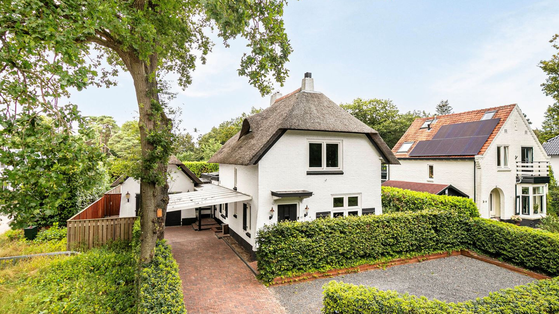 Eindelijk bod uitgebracht op villa met zwembad van YouTuber Milan Knol. Zie foto's 18
