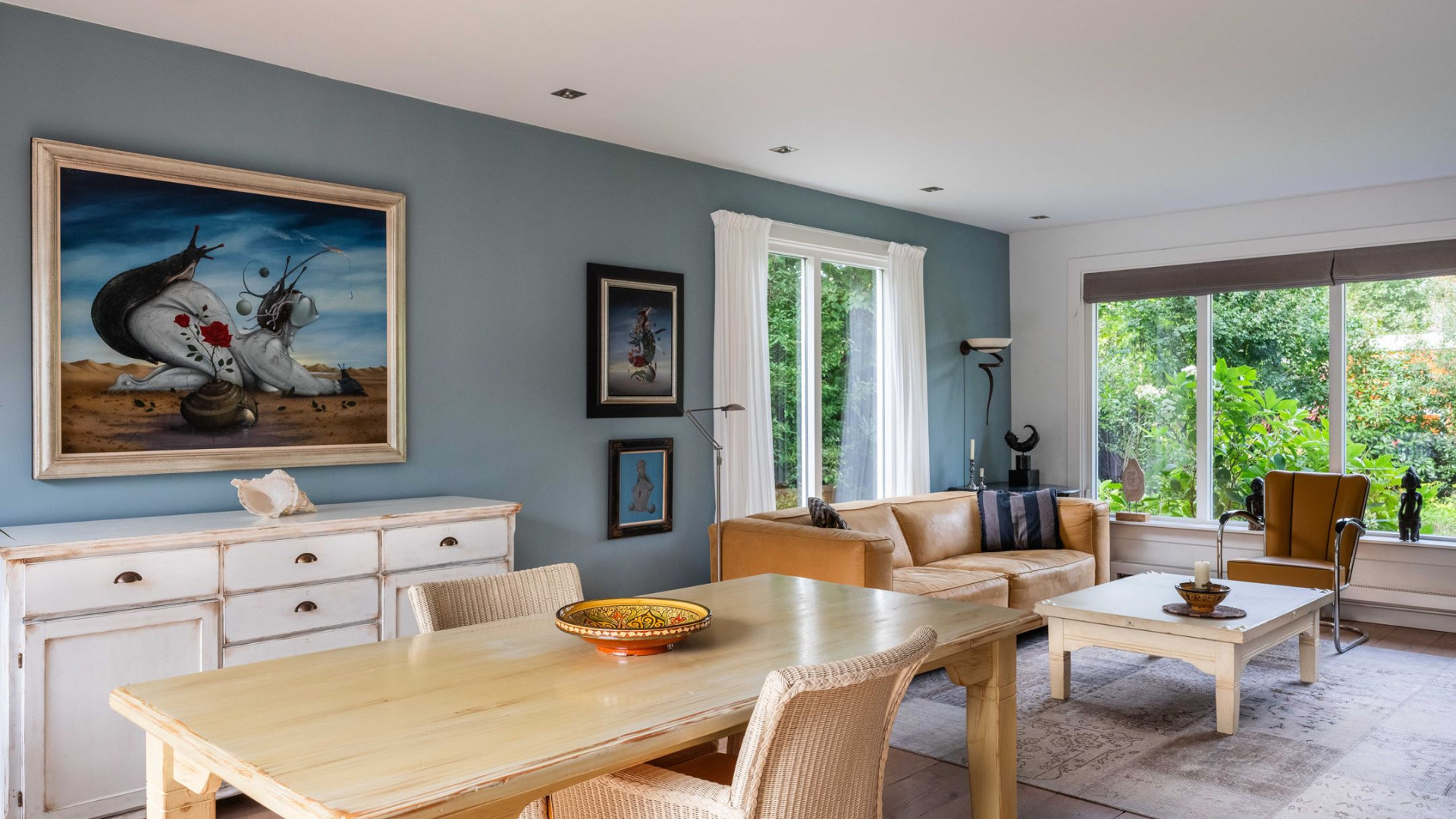 Roddelpraat presentator Jan Roos koopt deze woning in Bergen voor meer dan 1 miljoen euro. Zie foto's 6