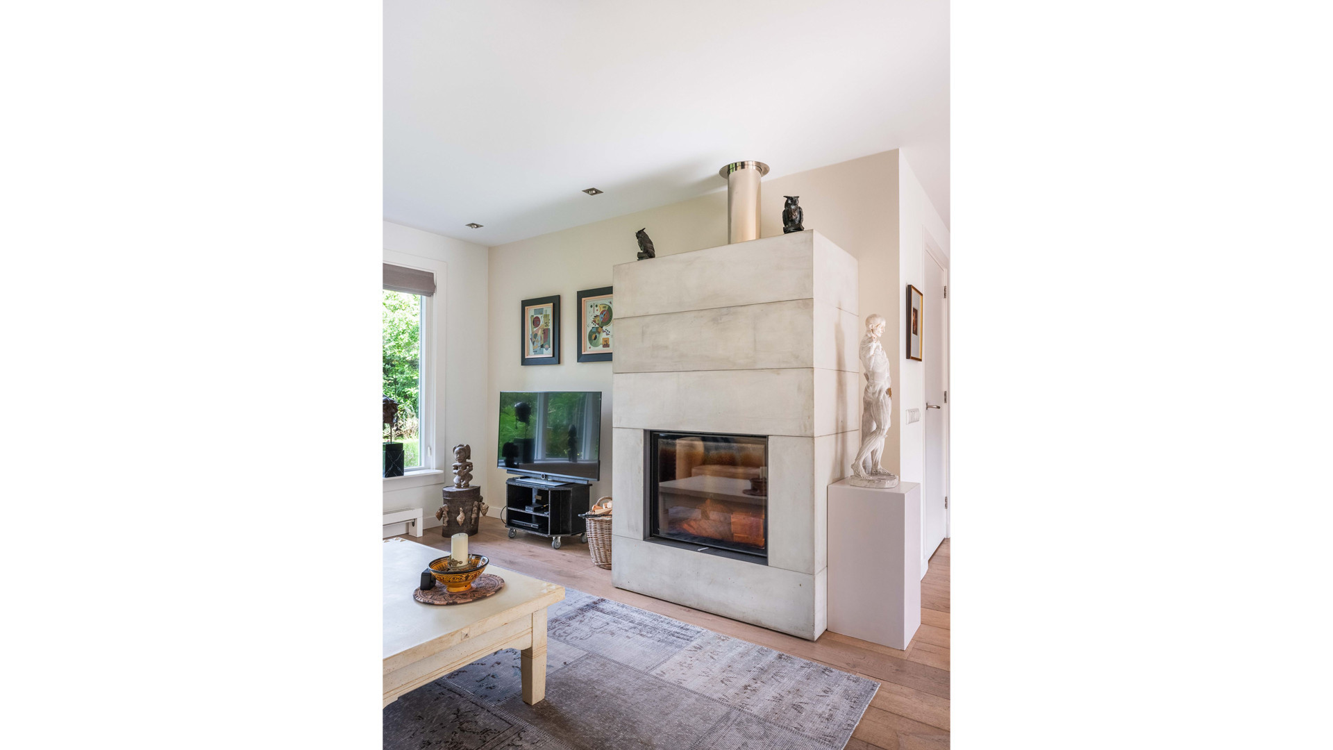 Roddelpraat presentator Jan Roos koopt deze woning in Bergen voor meer dan 1 miljoen euro. Zie foto's 8