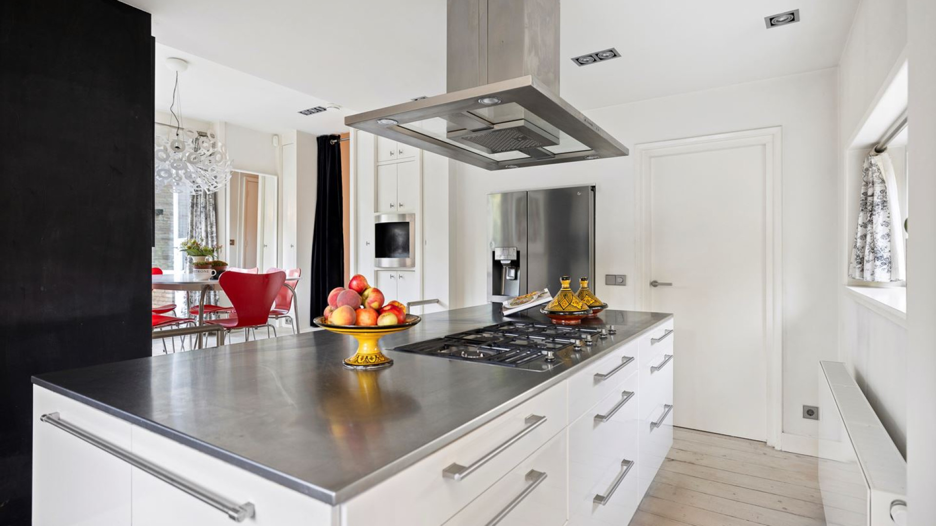 Miljoenen villa van Chazia Mourali n Amsterdam Zuid te koop. Zie foto's 8