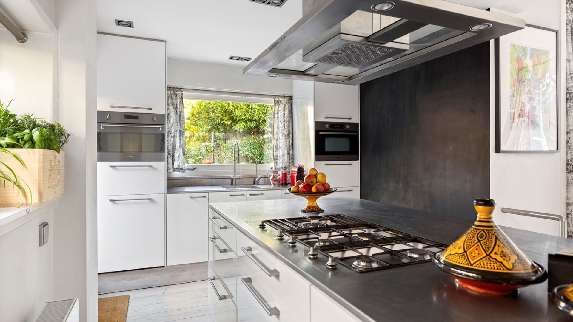 Miljoenen villa van Chazia Mourali n Amsterdam Zuid te koop. Zie foto's 9