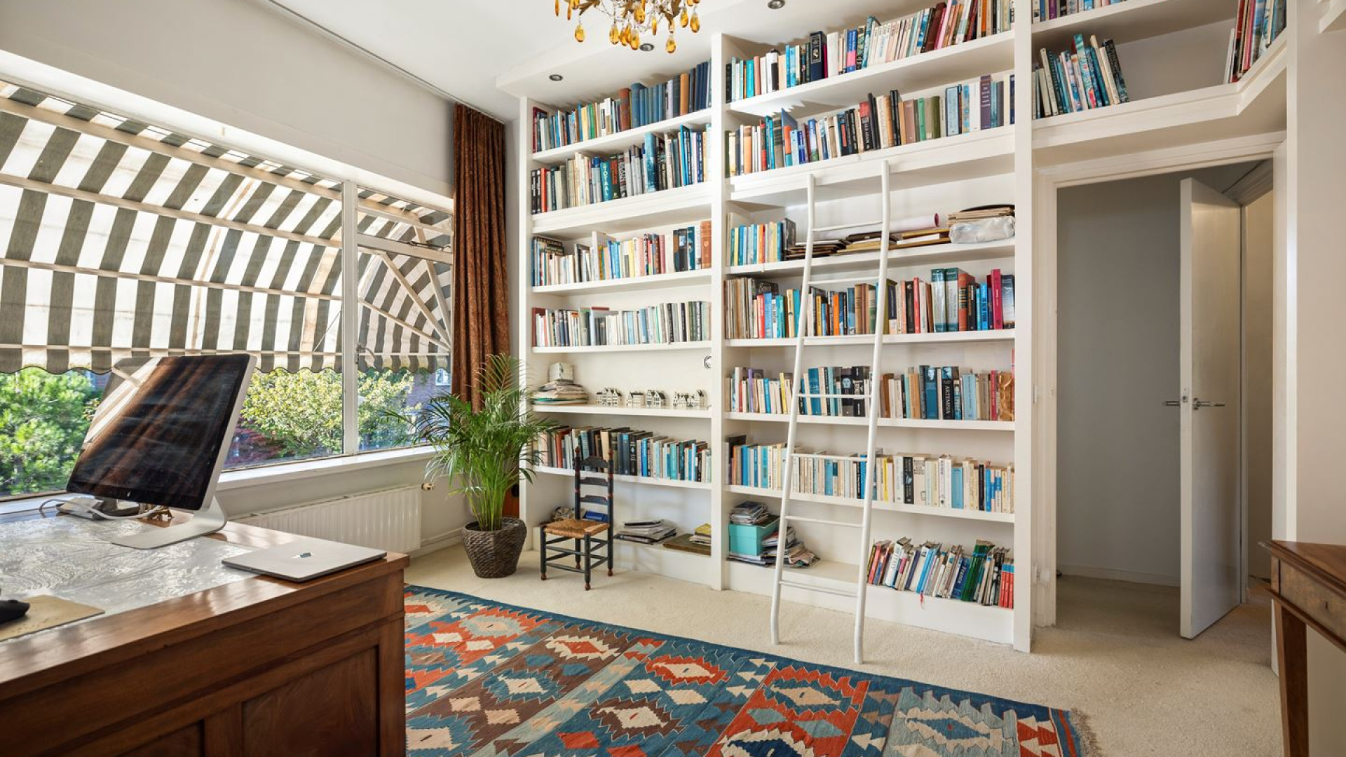 Miljoenen villa van Chazia Mourali n Amsterdam Zuid te koop. Zie foto's 16