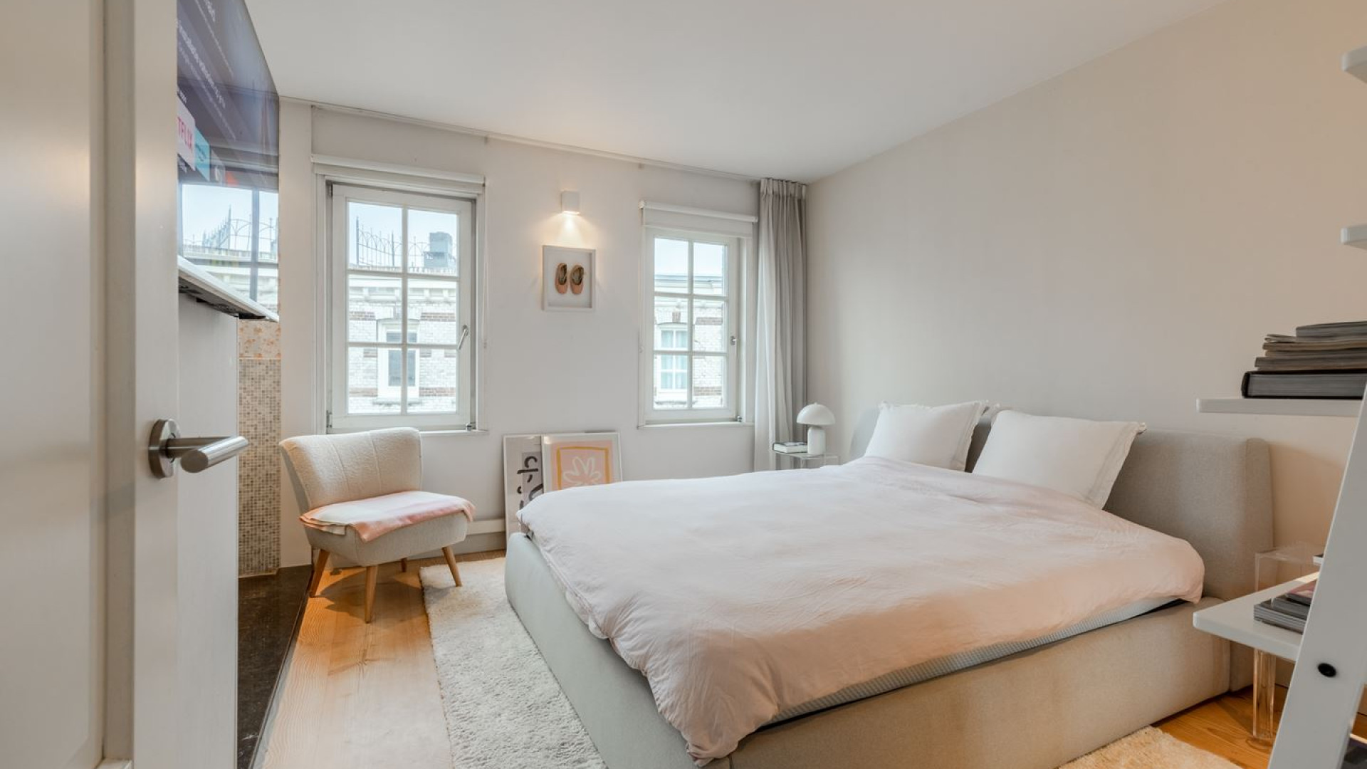 DJ Sander Kleinenberg zet zijn prachtige drie dubbele Amsterdamse bovenhuis te koop. Zie foto's 8