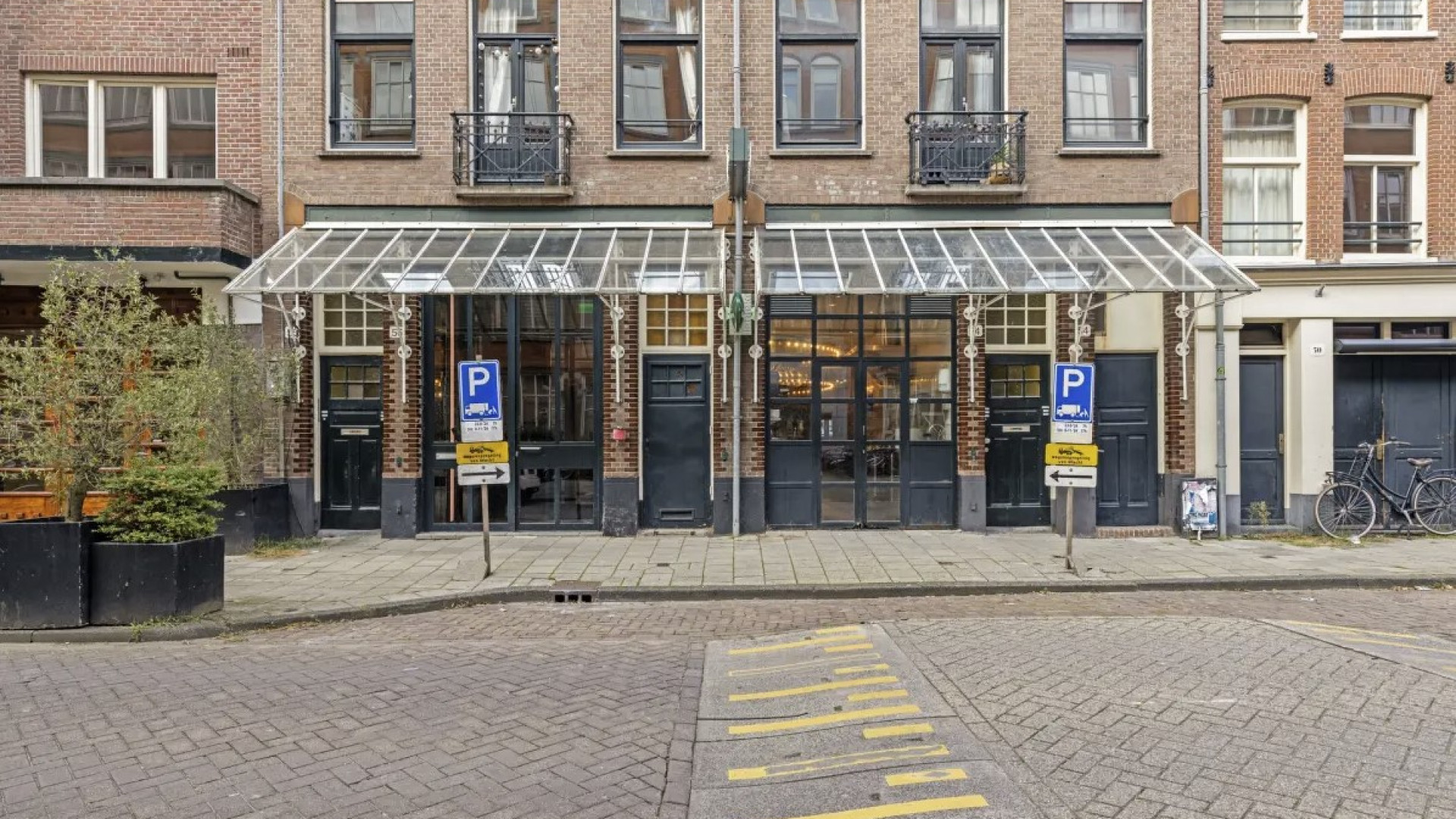 Voormalig toprestaurant Le Garage in Amsterdam van Joop Braakhekke te huur. Zie foto's 2