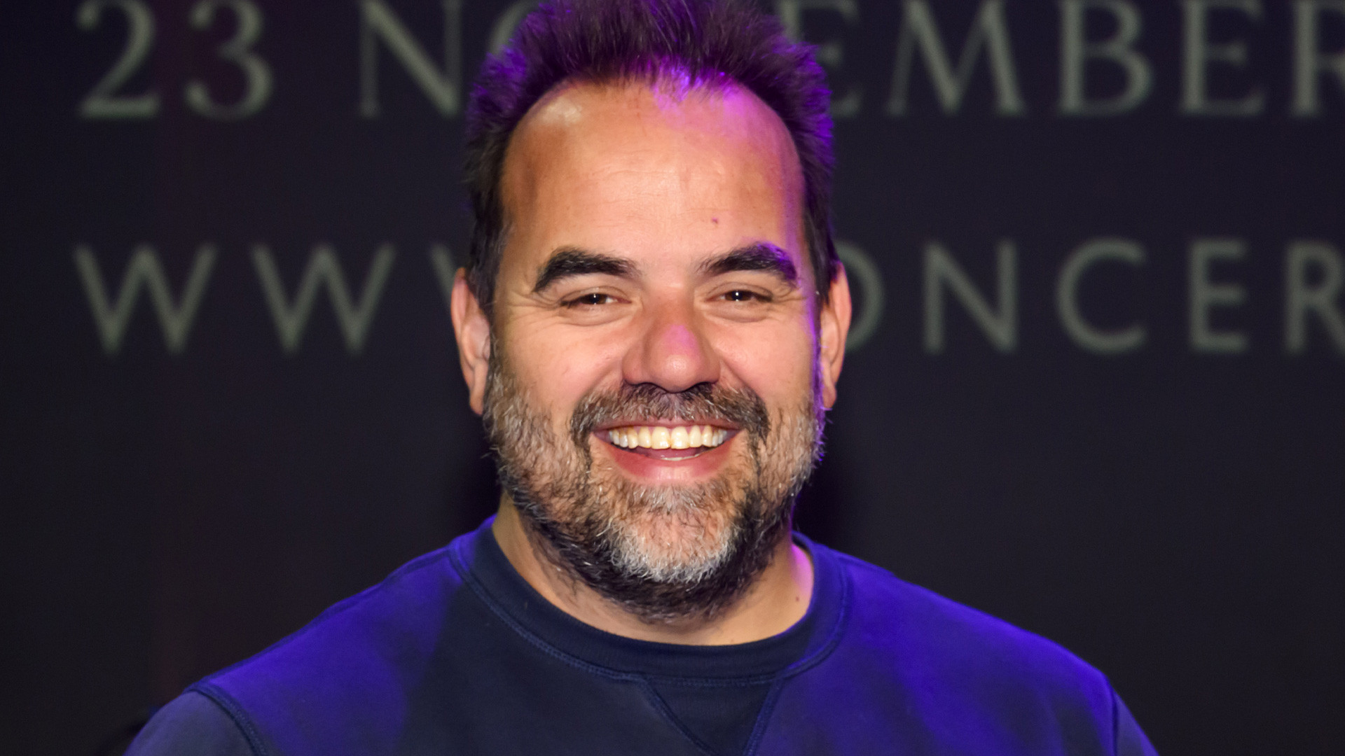 Radio 538 DJ Niels van Baarlen zet zijn miljoenen villa te koop. Zie foto's 1
