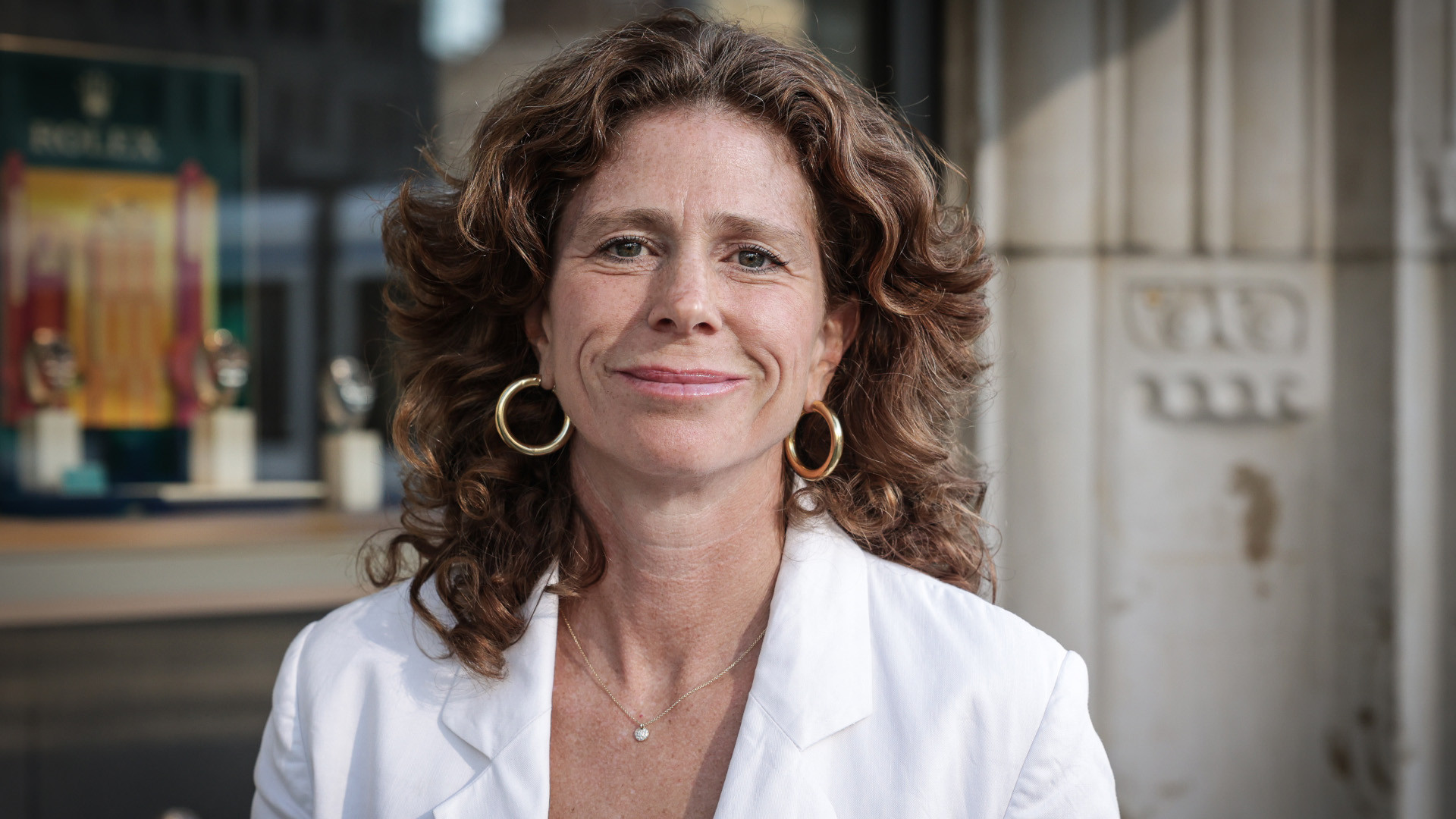 Barbara Barend verhuurt haar prachtige Amsterdamse woning voor een forse huur. Zie foto's 1