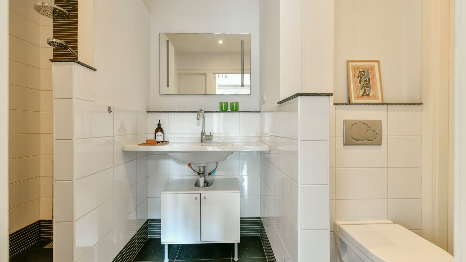 Chazia Mourali zet dit prachtige appartement met flinke winst te koop. Zie foto's 6