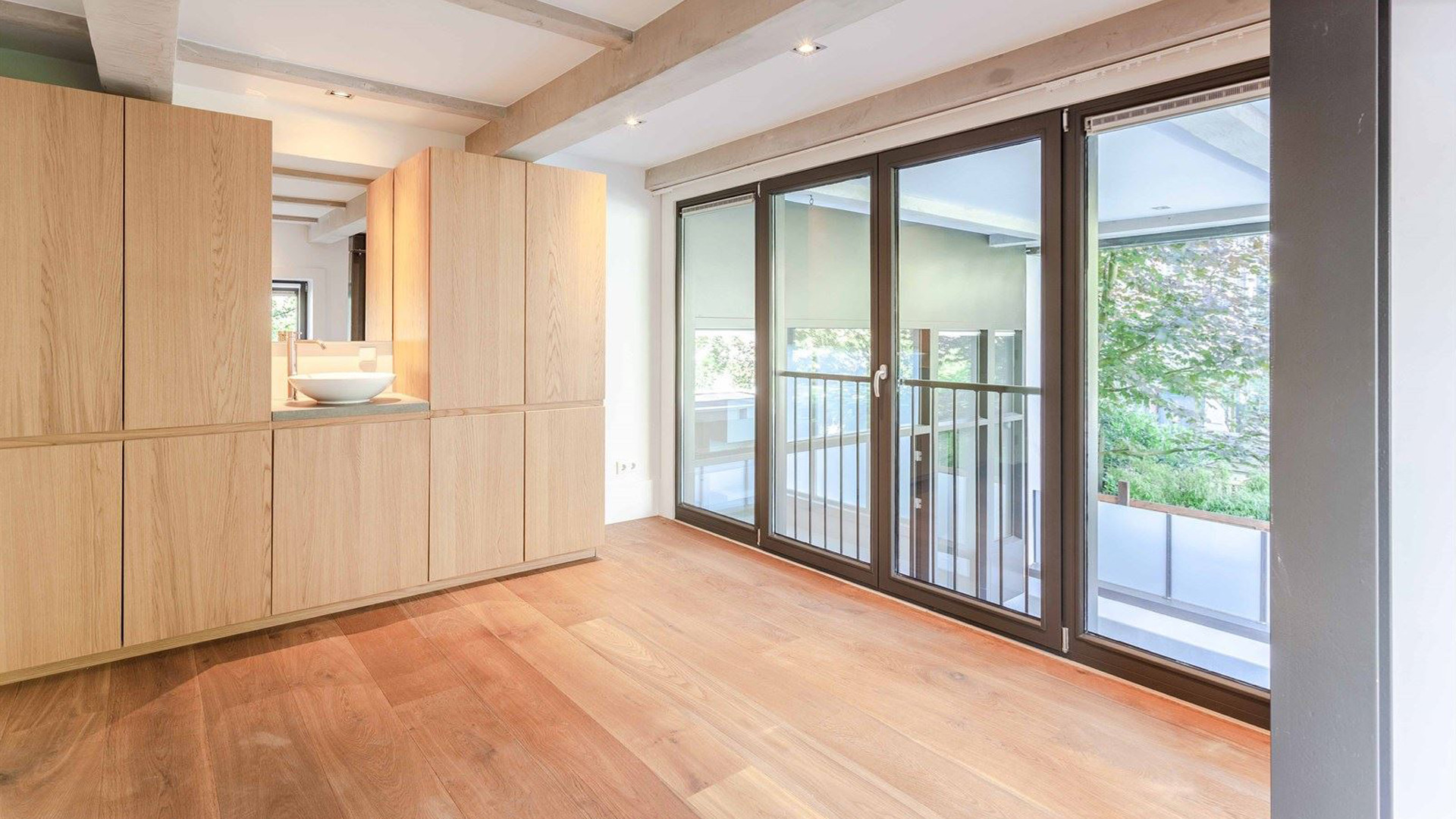 Gaan Roxy Dekker en Koen van Heest in dit door Piet Boon ontworpen design appartement wonen? Zie foto's 10