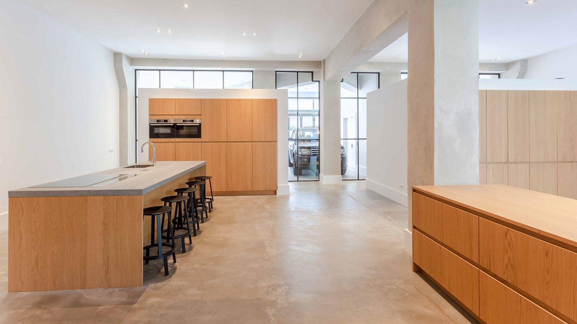 Gaan Roxy Dekker en Koen van Heest in dit door Piet Boon ontworpen design appartement wonen? Zie foto's 4