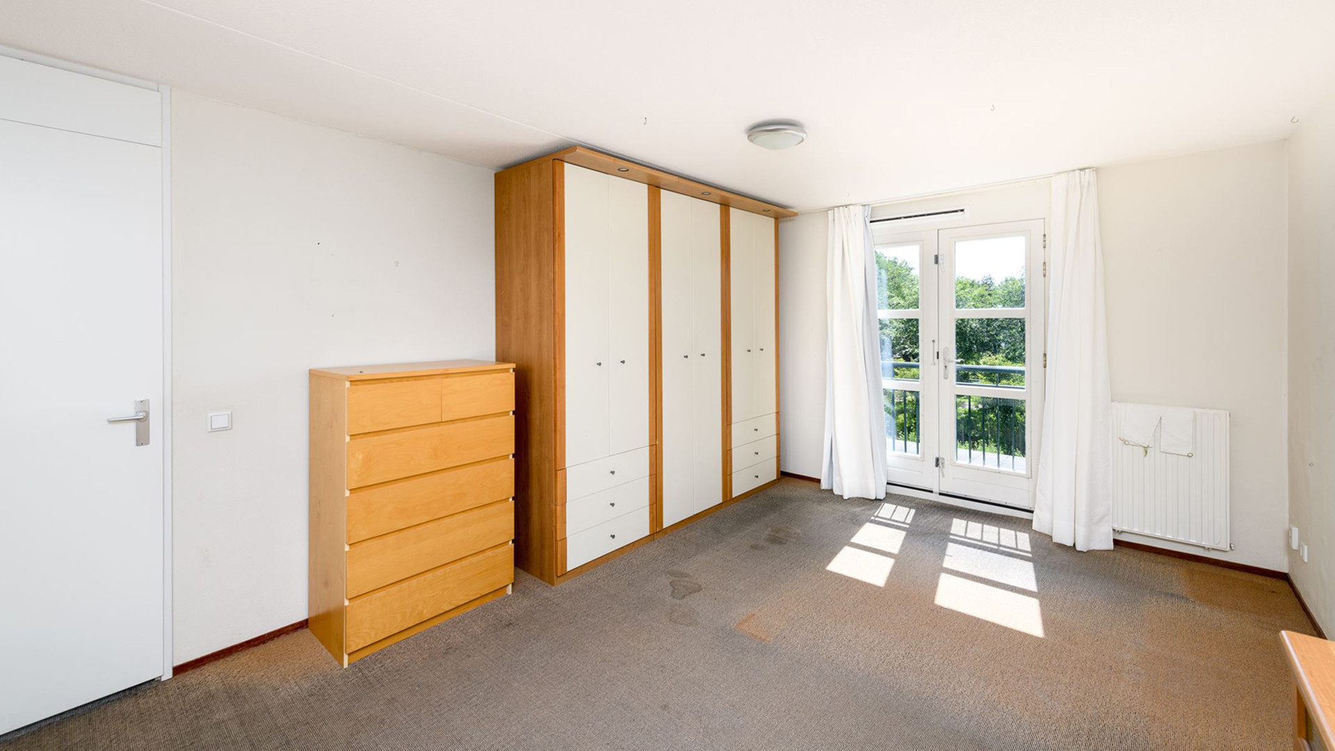Kort voor de breuk met Sam van Royen kocht Suzanne Schulting deze woning. Zie foto's 7