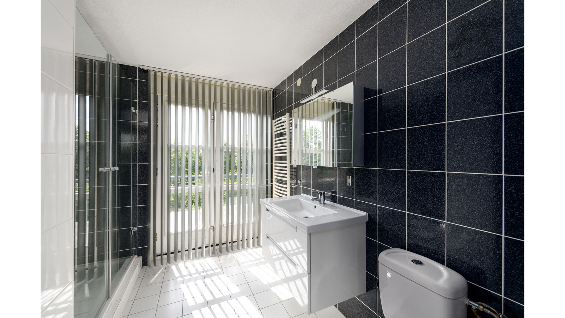 Kort voor de breuk met Sam van Royen kocht Suzanne Schulting deze woning. Zie foto's 9