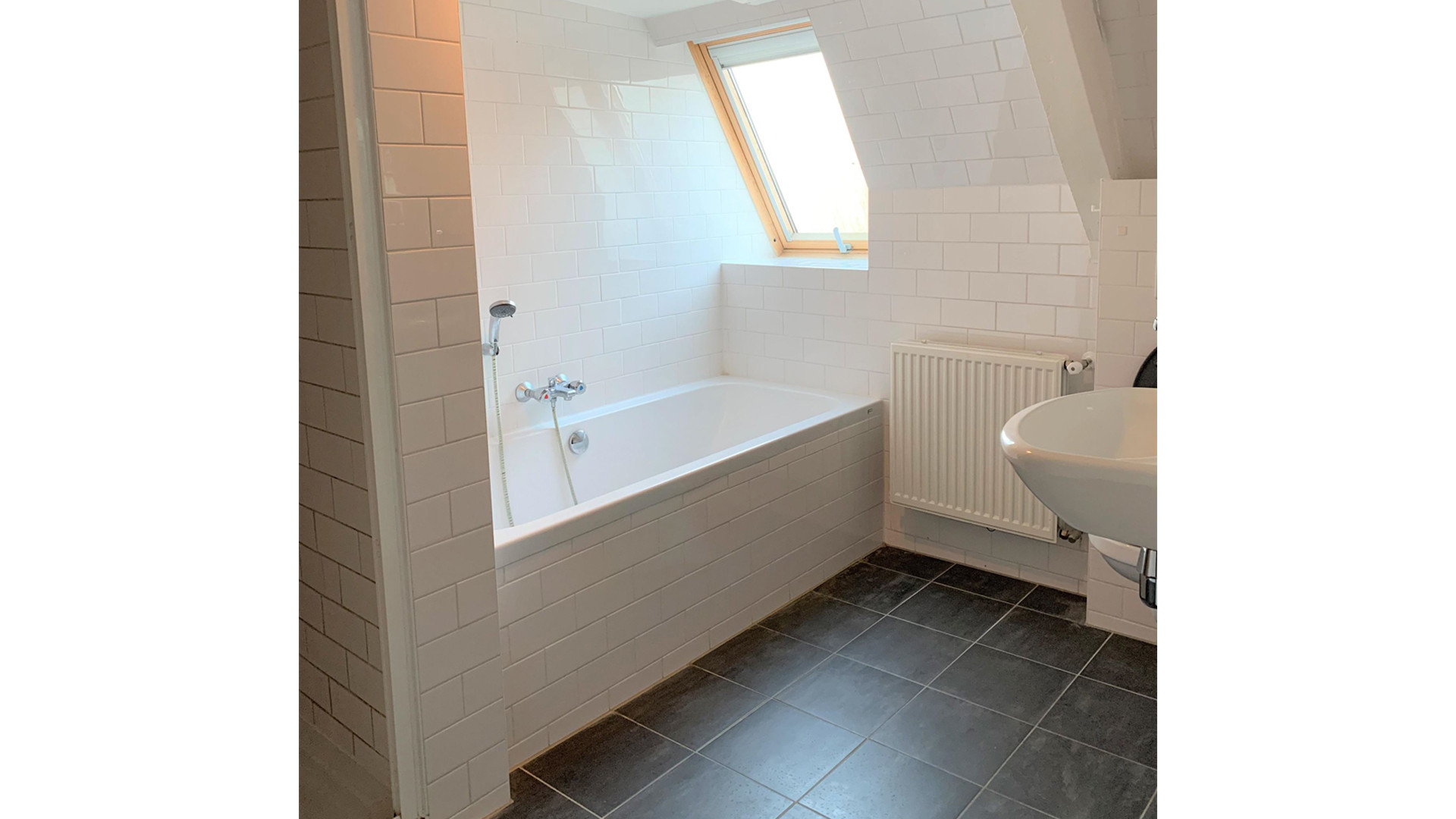 Deze prachtige maisonnette huurt Igone de Jongh, de ex vrouw van Thijs Romer. Zie foto's 8
