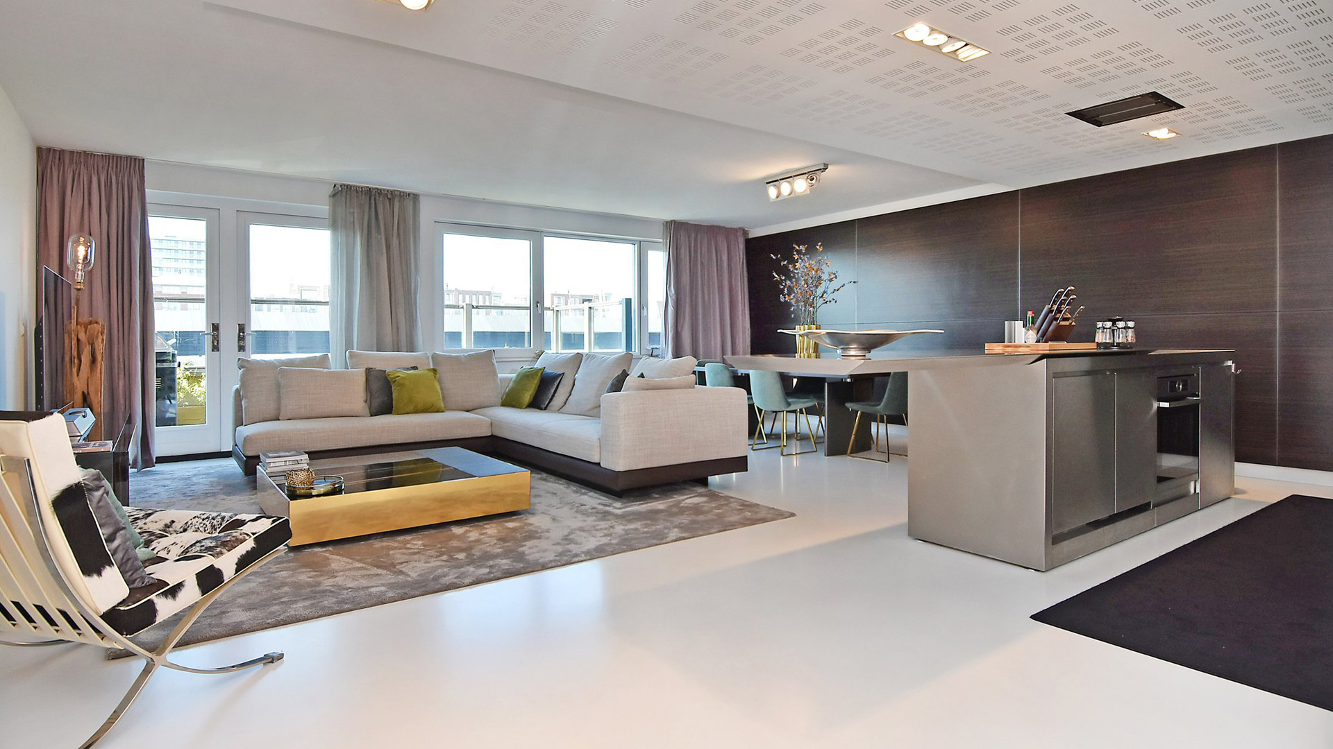 MAX omroepbaas Jan Slagter koopt dit droom appartement aan de Scheveningse Haven.. Zie foto's 3
