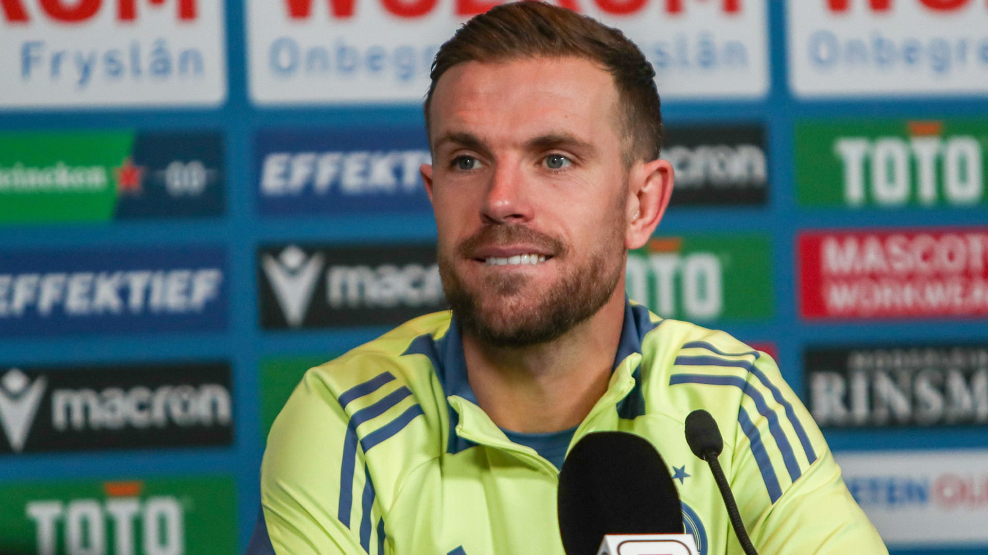 Ajax aanvoerder Jordan Henderson koopt deze miljoenen villa in Het Gooi. Zie foto's 1