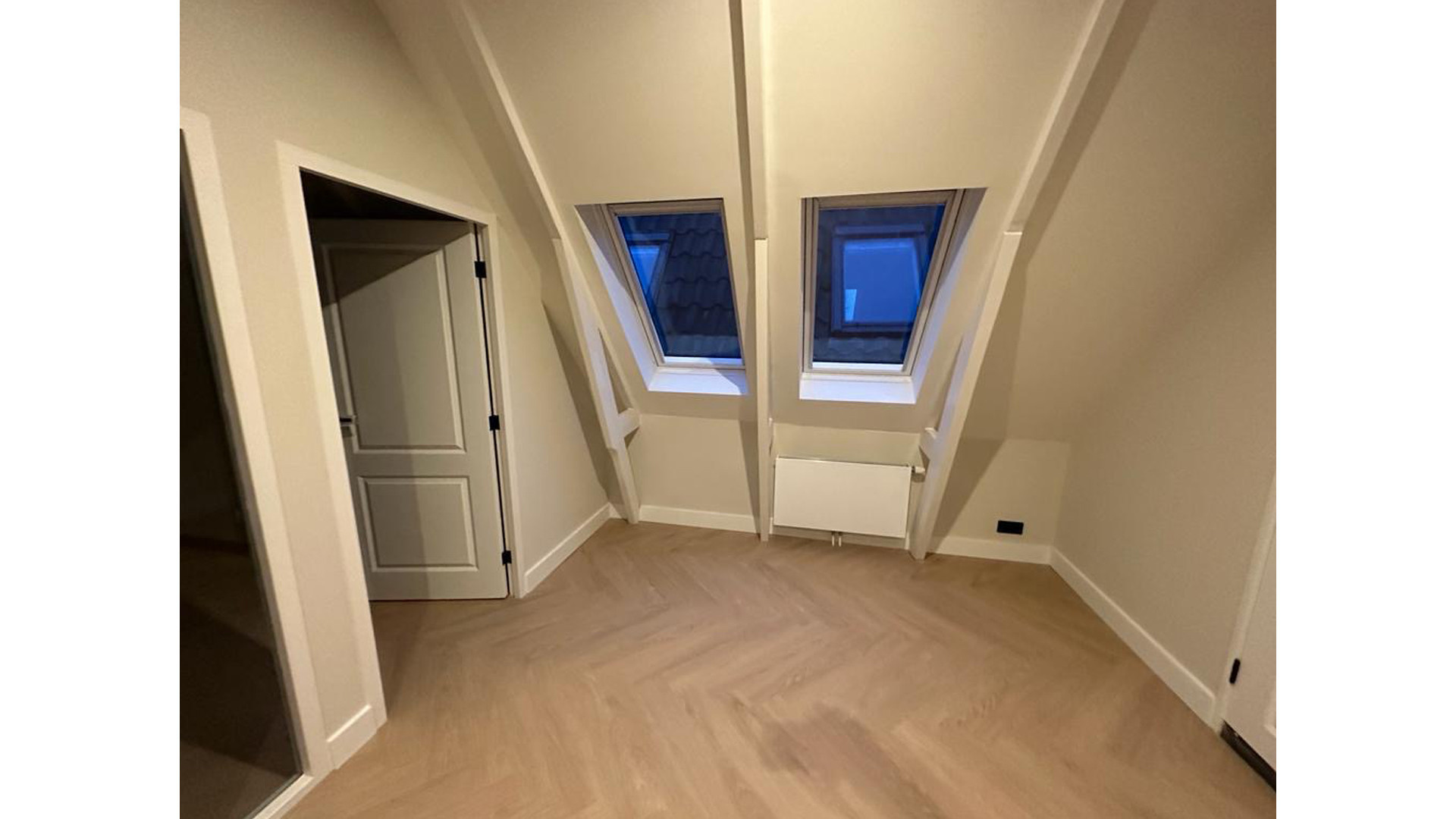 Dit is het nieuwe liefdesnestje waar Dave Roelvink en zijn vriendin Marijn Kuipers gaan wonen. Zie foto's 11