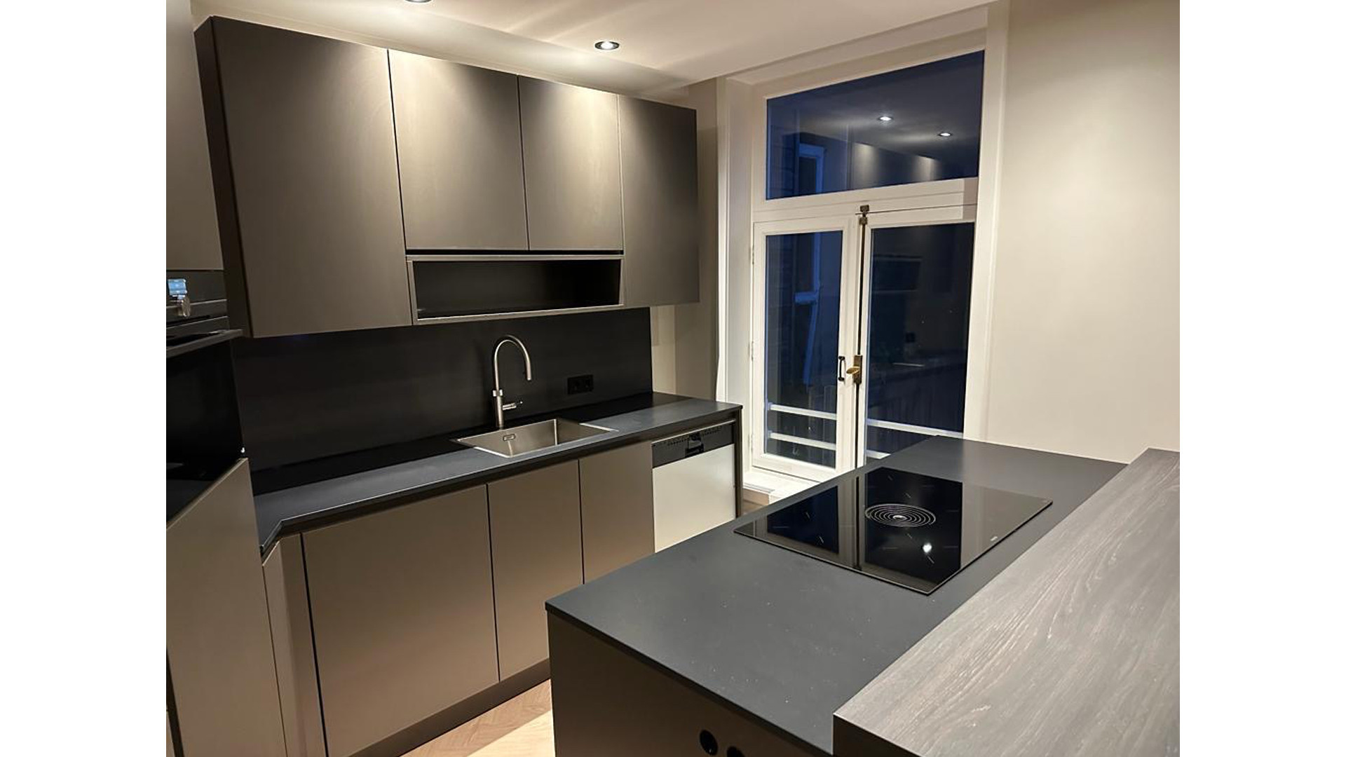 Dit is het nieuwe liefdesnestje waar Dave Roelvink en zijn vriendin Marijn Kuipers gaan wonen. Zie foto's 9