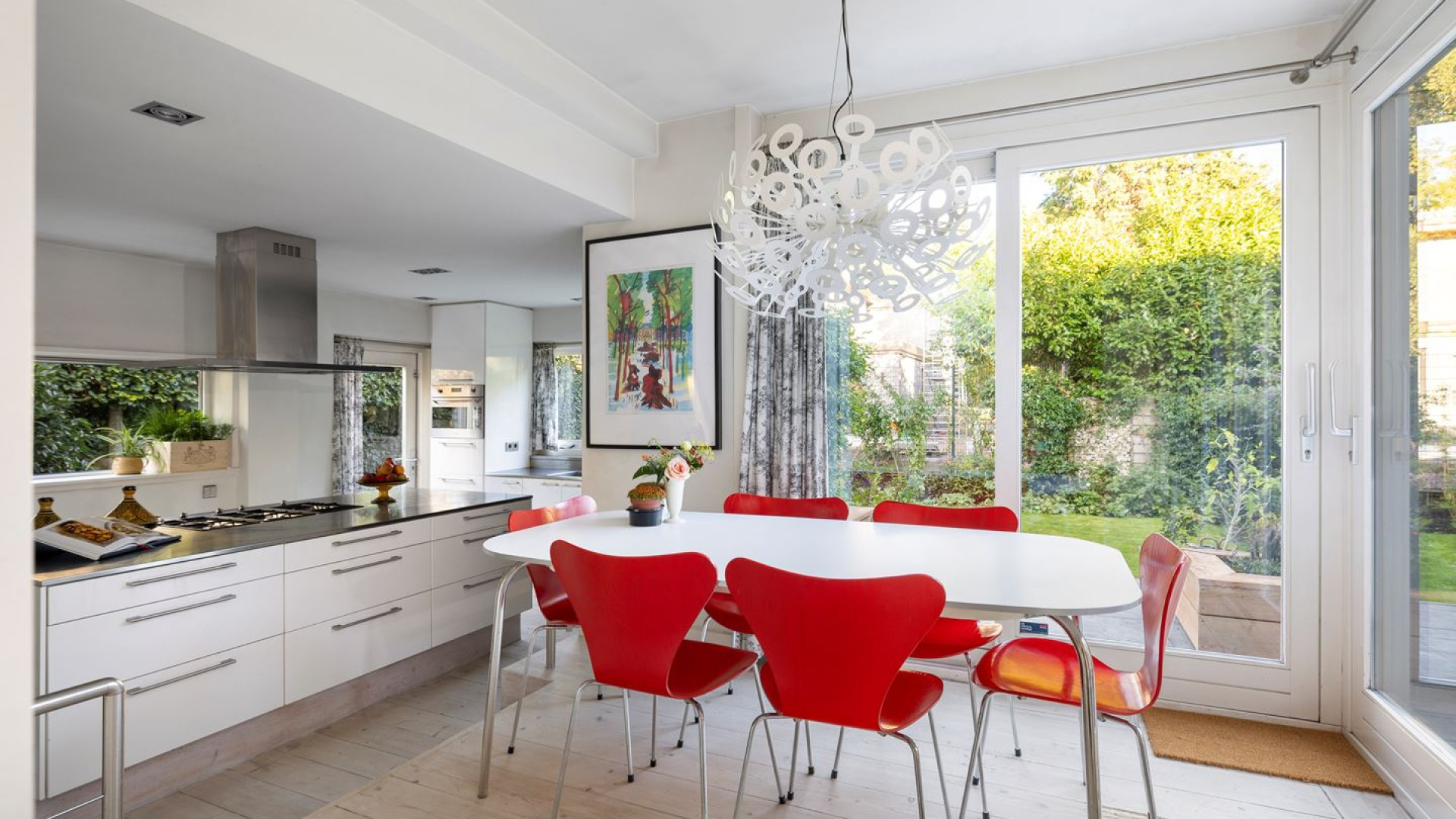 Top model Romee Strijd koopt miljoenen villa in Amsterdam Zuid. Zie foto's 7