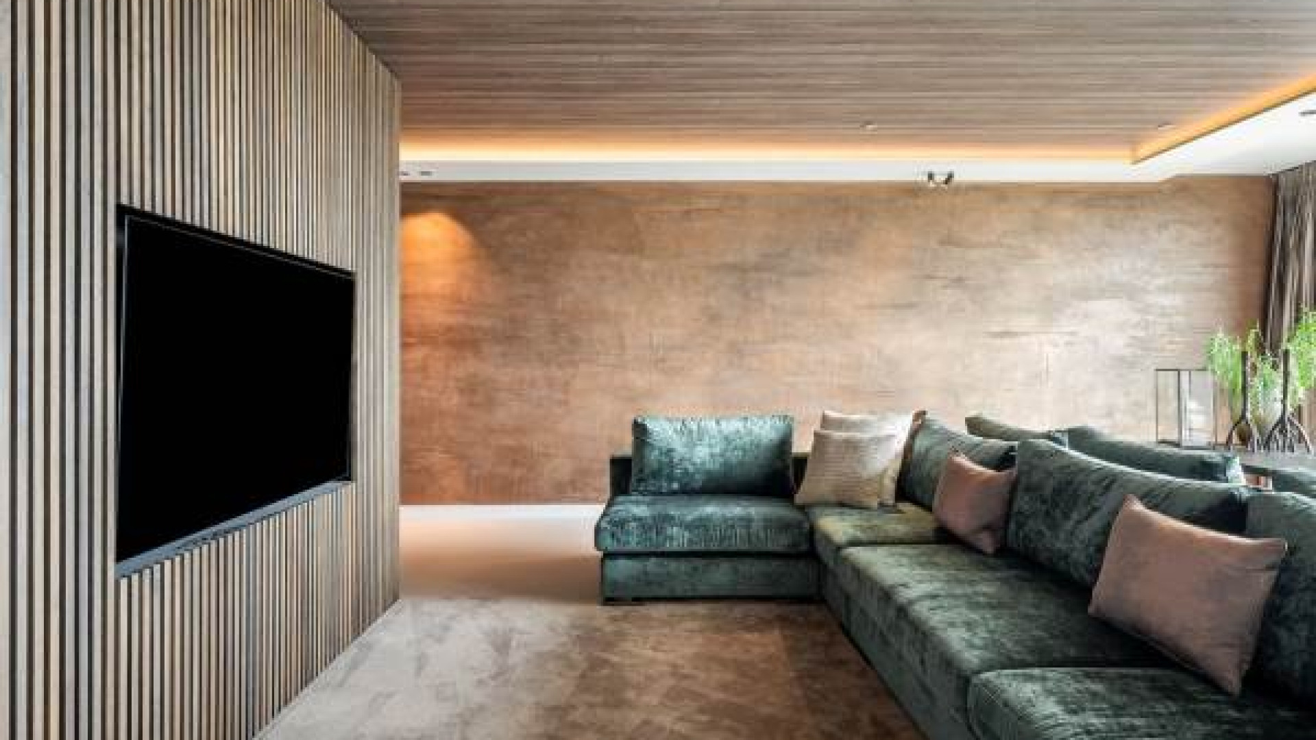 Binnenkijken in het luxe Rotterdamse appartement aan de Maas van Feyenoord aanvoerder Quinten Timber. Zie foto's 5