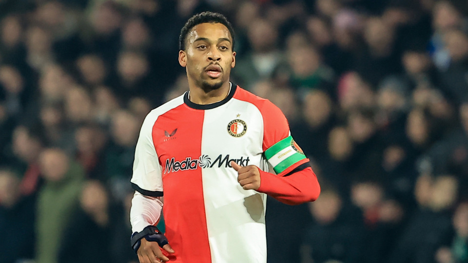 Zo woont Feijenoord speler Quinten Timber. Zie foto's