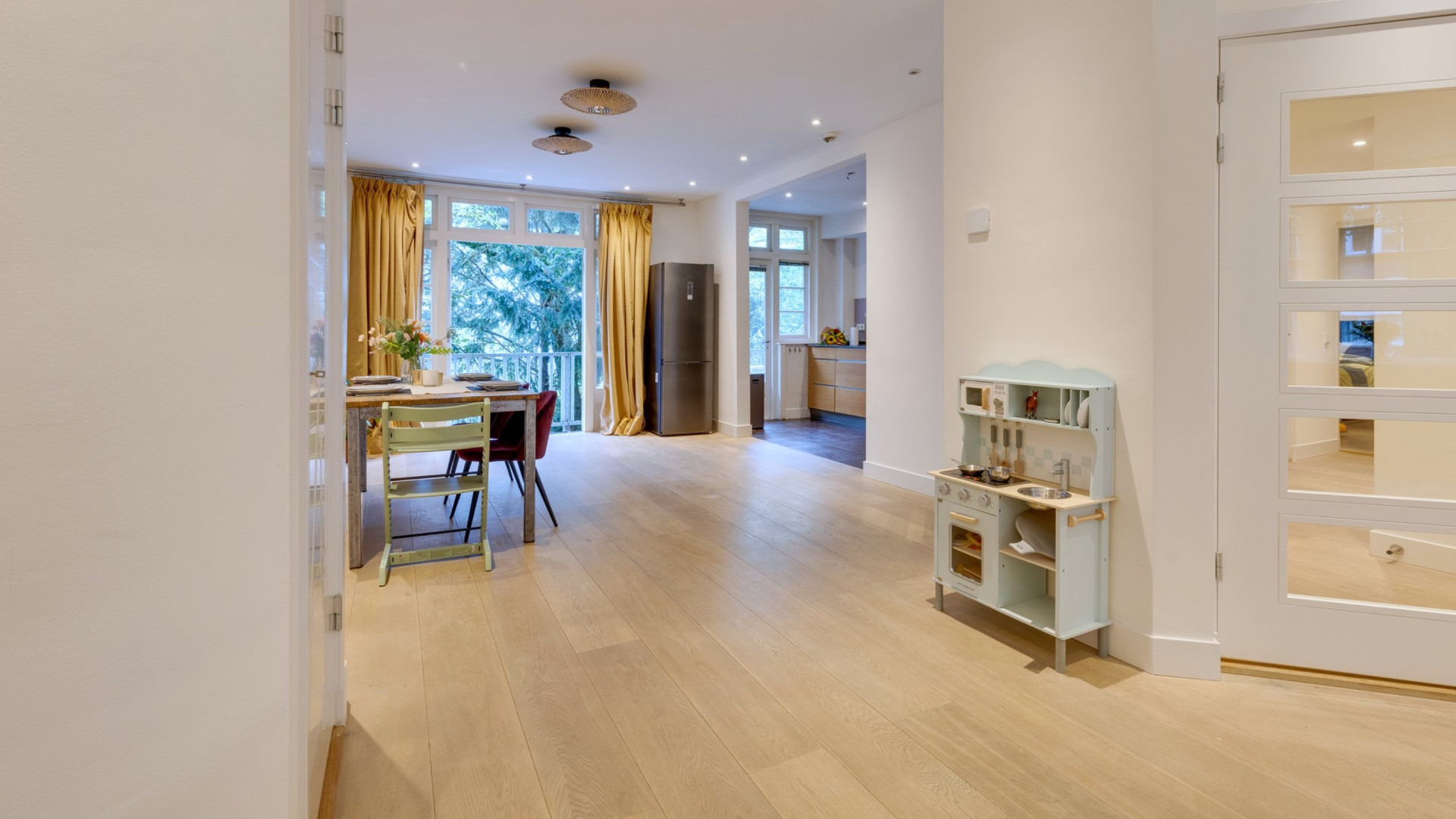 TV presentatrice Saar Koningsberger koopt dit zeer luxe appartement in Amsterdam. Zie foto's 4