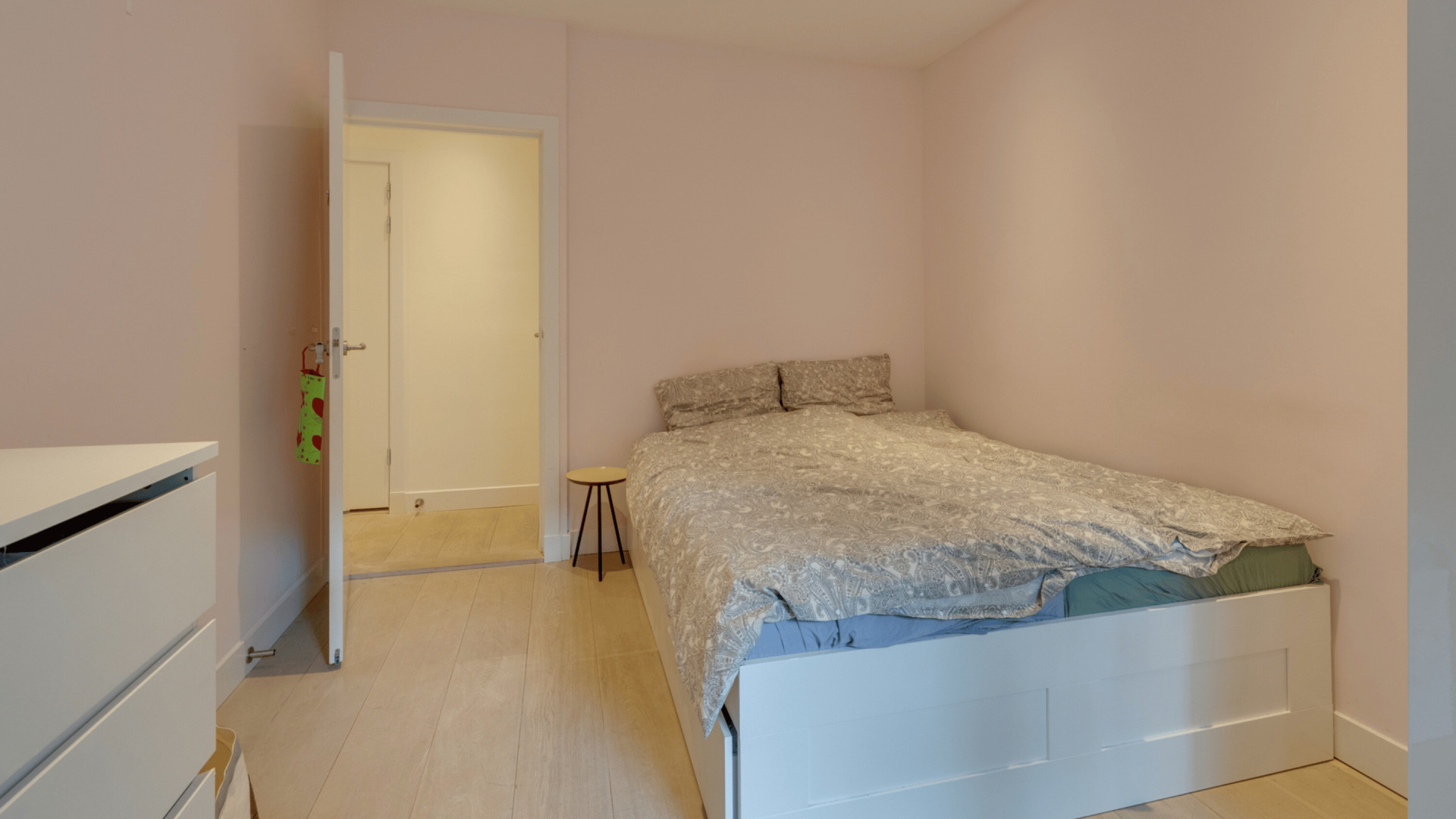 TV presentatrice Saar Koningsberger koopt dit zeer luxe appartement in Amsterdam. Zie foto's 8