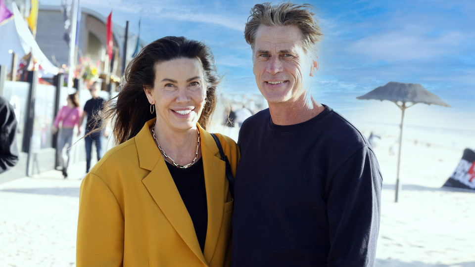 VERKOCHT:  Ex GTST actrice Robine van der Meer scoort miljoenen winst met de verkoop van haar Amsterdamse stadsvilla. Zie foto's
