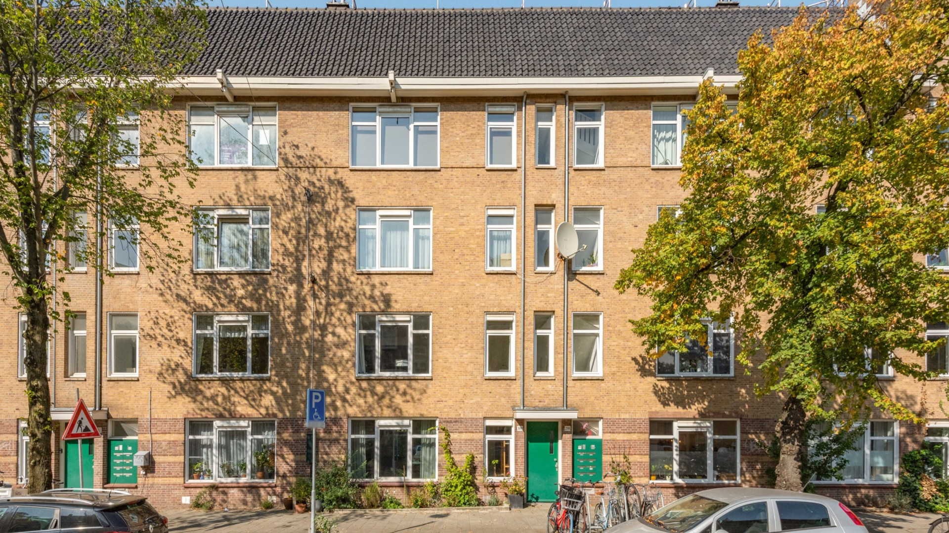 Kort voor de breuk met Lil Kleine kocht Anna Groeneveld dit appartement in Amsterdam-Zuid. Zie Foto's 2