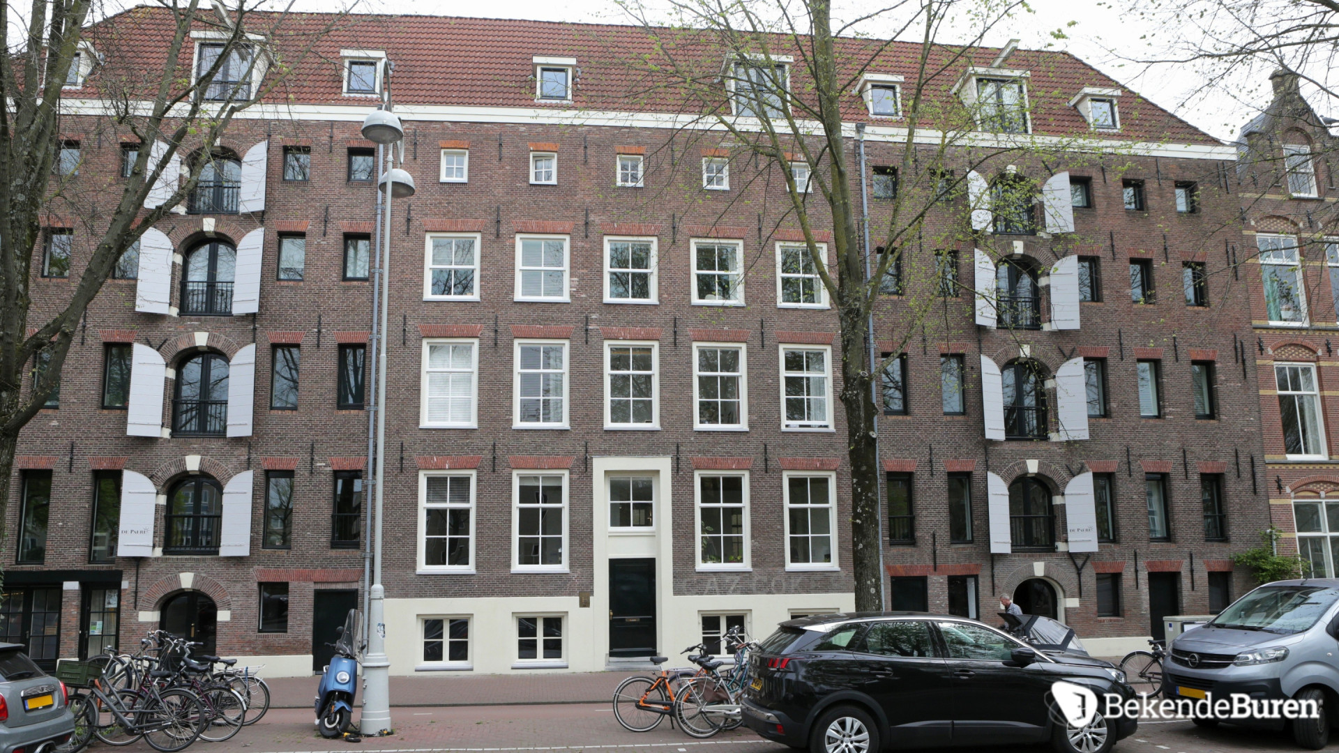 Dit is de Amsterdamse woning van Philip Freriks waar hij woont als hij niet in Parijs is Zie foto's 3