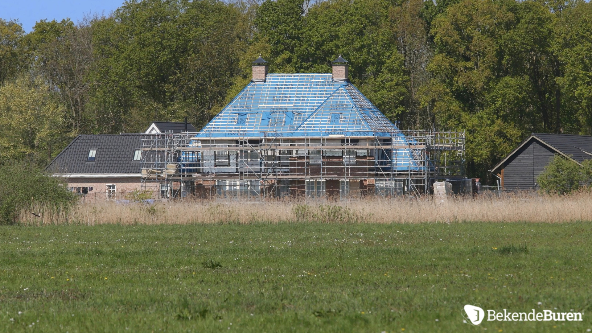 Zover is men met de bouw van de landhuizen van de Meilandjes. Zie foto's 2