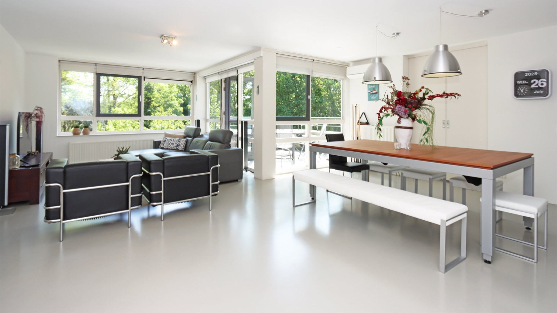 Doelman Jasper Cillessen zet zijn zeer luxe appartement in zijn geboorteplaats Nijmegen te koop.  Zie foto's 3