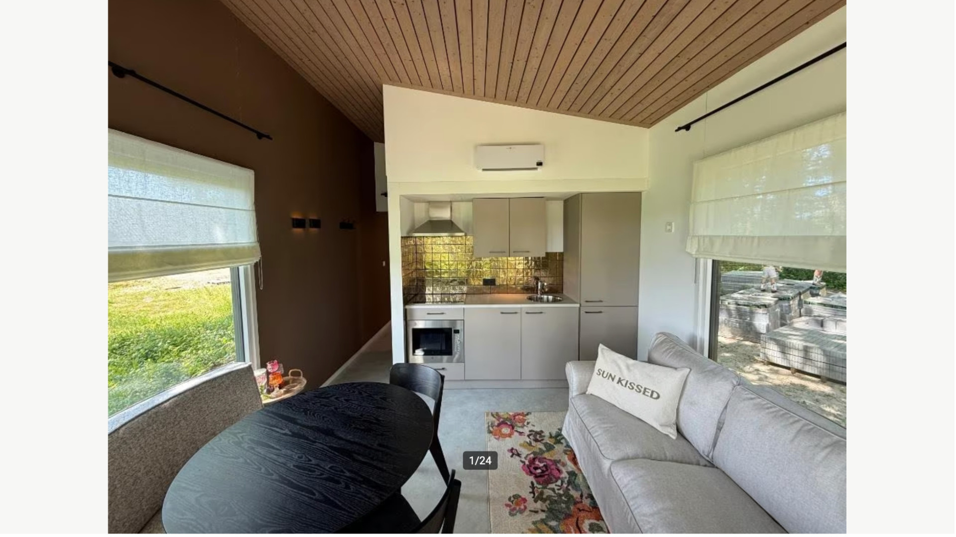 Maxime Meiland zet gedwongen haar Tiny House inclusief meubelen te koop. Zie foto's 2