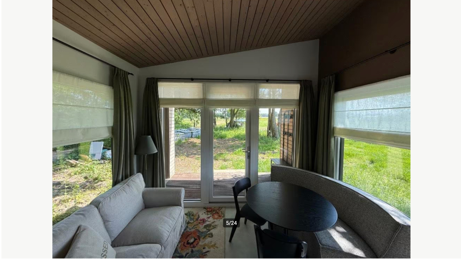 Maxime Meiland zet gedwongen haar Tiny House inclusief meubelen te koop. Zie foto's 6