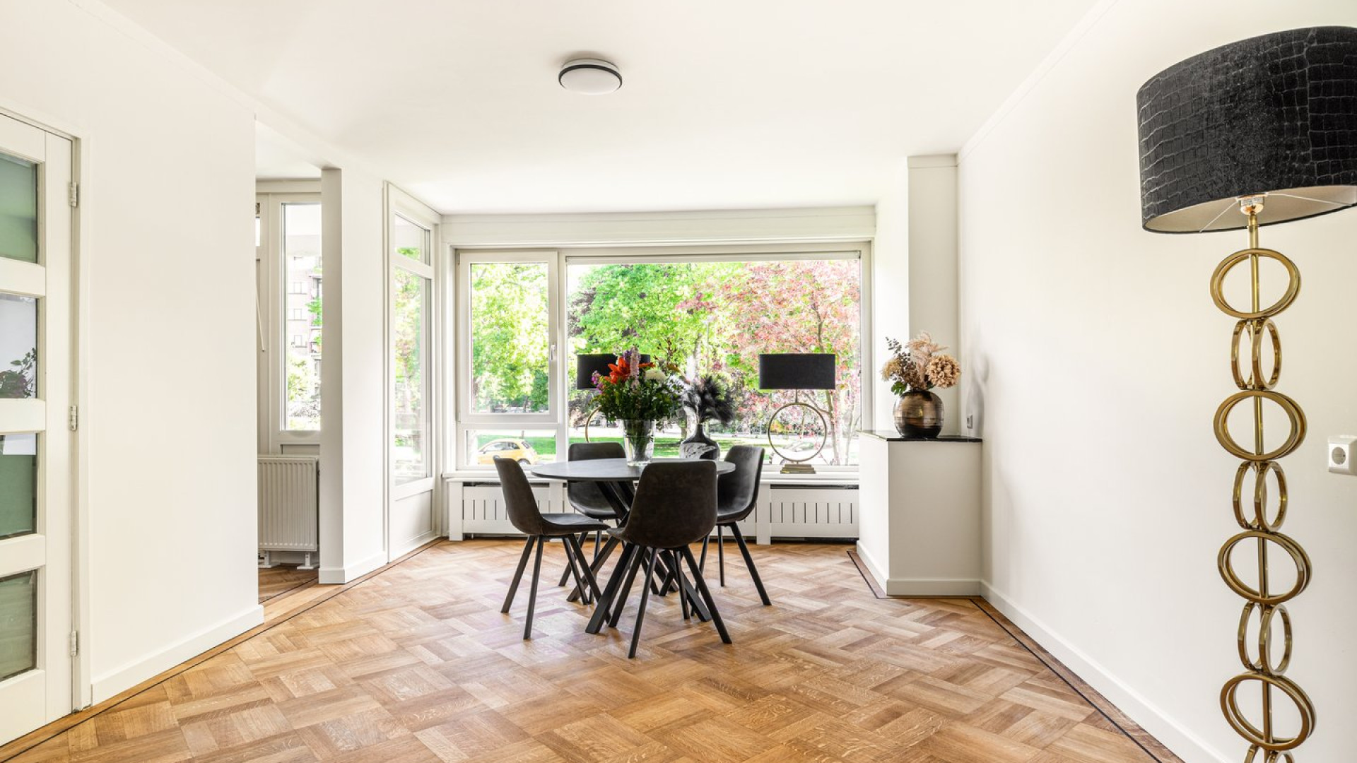 Yvonne Coldeweijer en haar man Max Vieleers zetten appartement te koop. Zie foto's 4