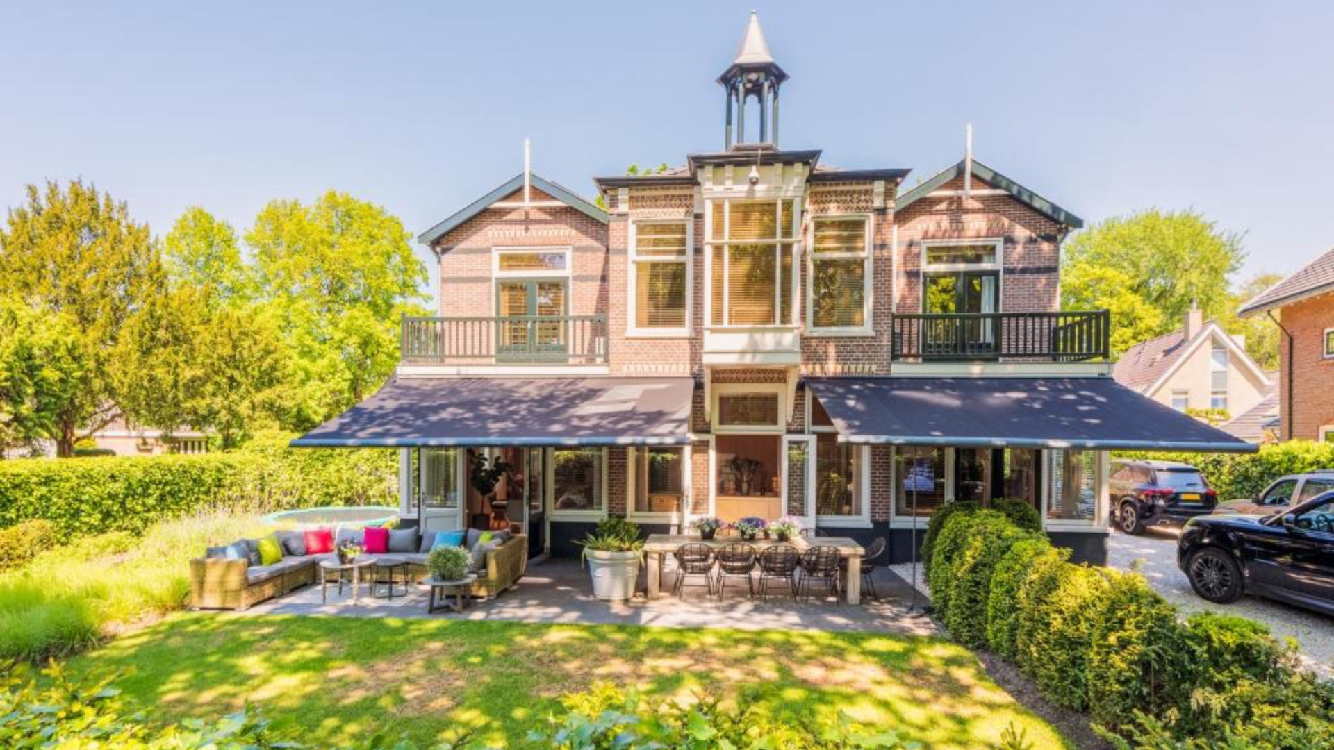 Sonja Bakker probeert haar luxe villa in Bergen opnieuw te verkopen. Zie foto's 2