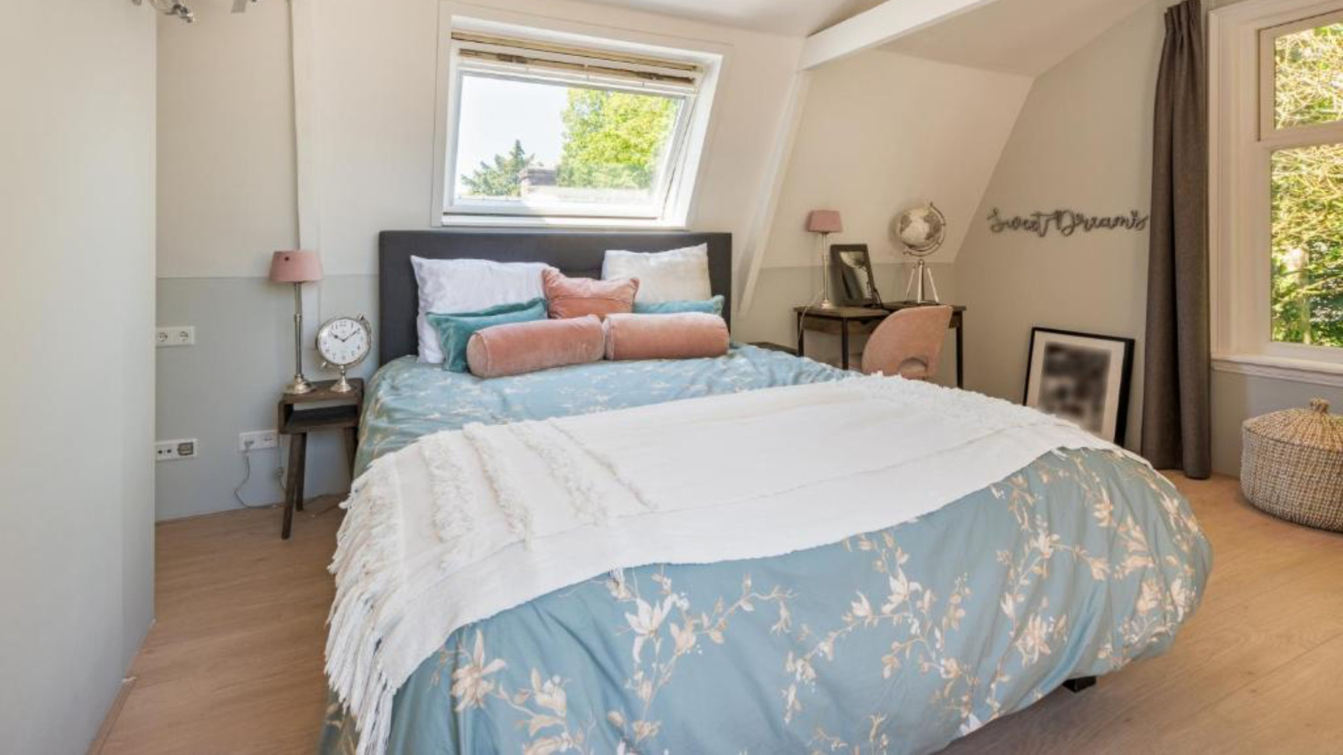 Sonja Bakker probeert haar luxe villa in Bergen opnieuw te verkopen. Zie foto's 6