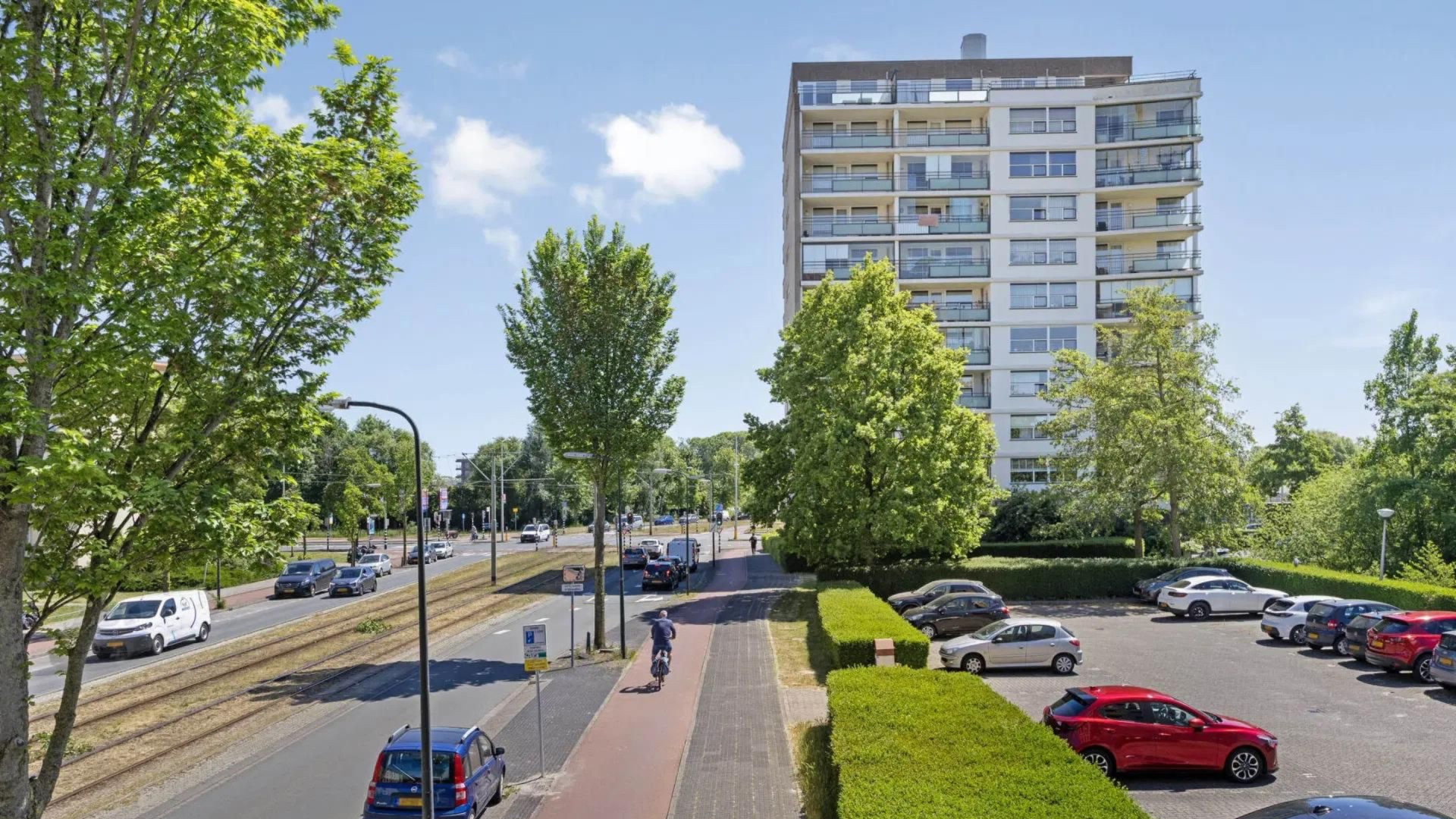 Justitie en Belastingdienst veilen appartement van deze voormalige Oranje- en Feyenoord-speler 5