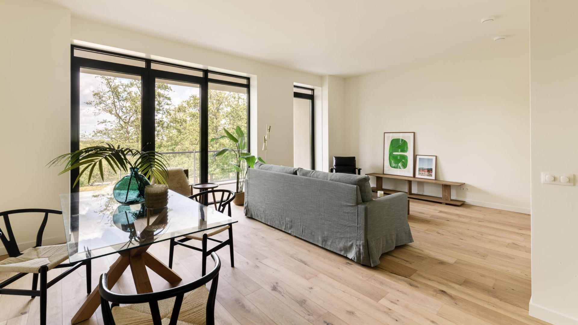 Sander Schimmelpenninck zet nog geen anderhalf jaar na aankoop zijn luxe appartement alweer in de verkoop! Zie foto's 6