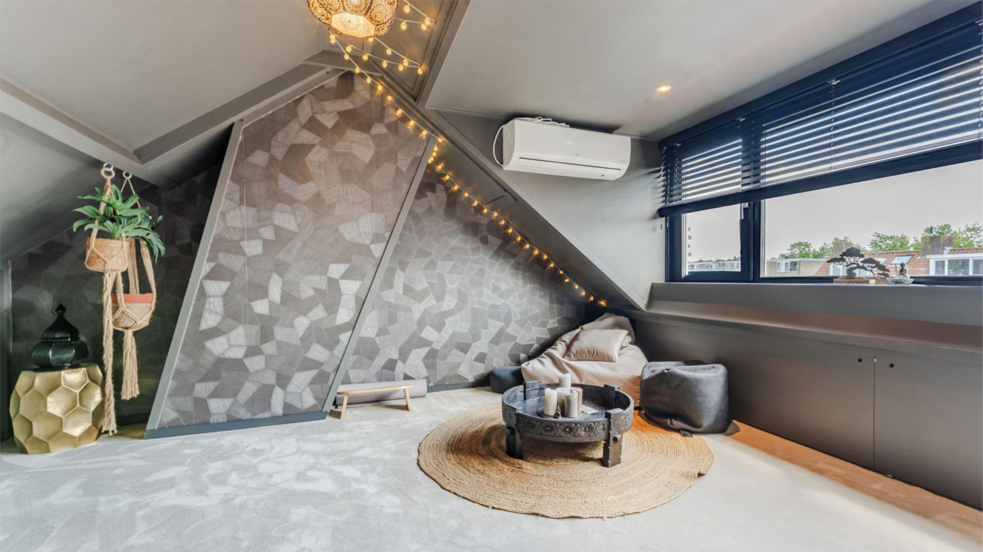 Te Koop: Deze ex B&B Vol Liefde deelnemer keert Nederland de rug toe. Zie foto's 10