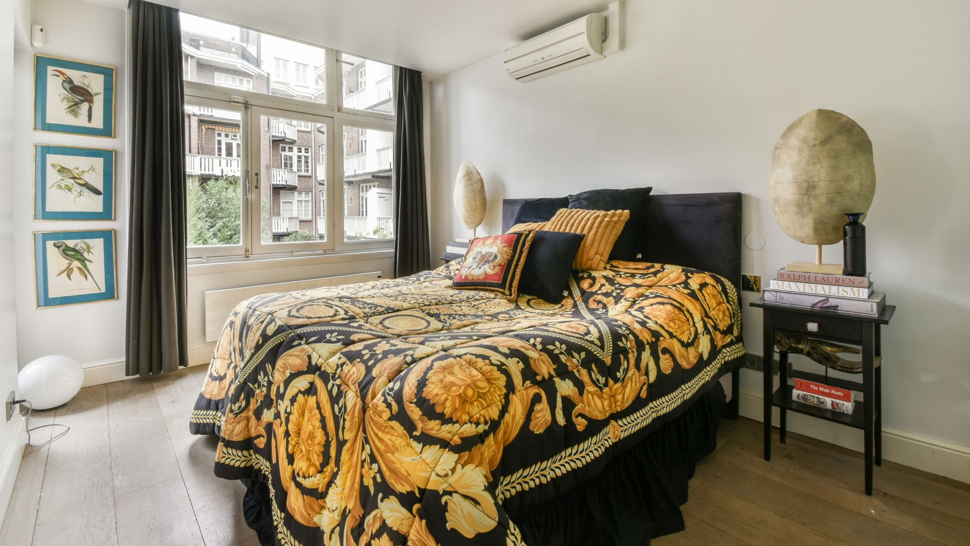 Marvin, zoon van Connie Breukhoven, zet zijn luxe appartement te koop. Zie foto’s 7
