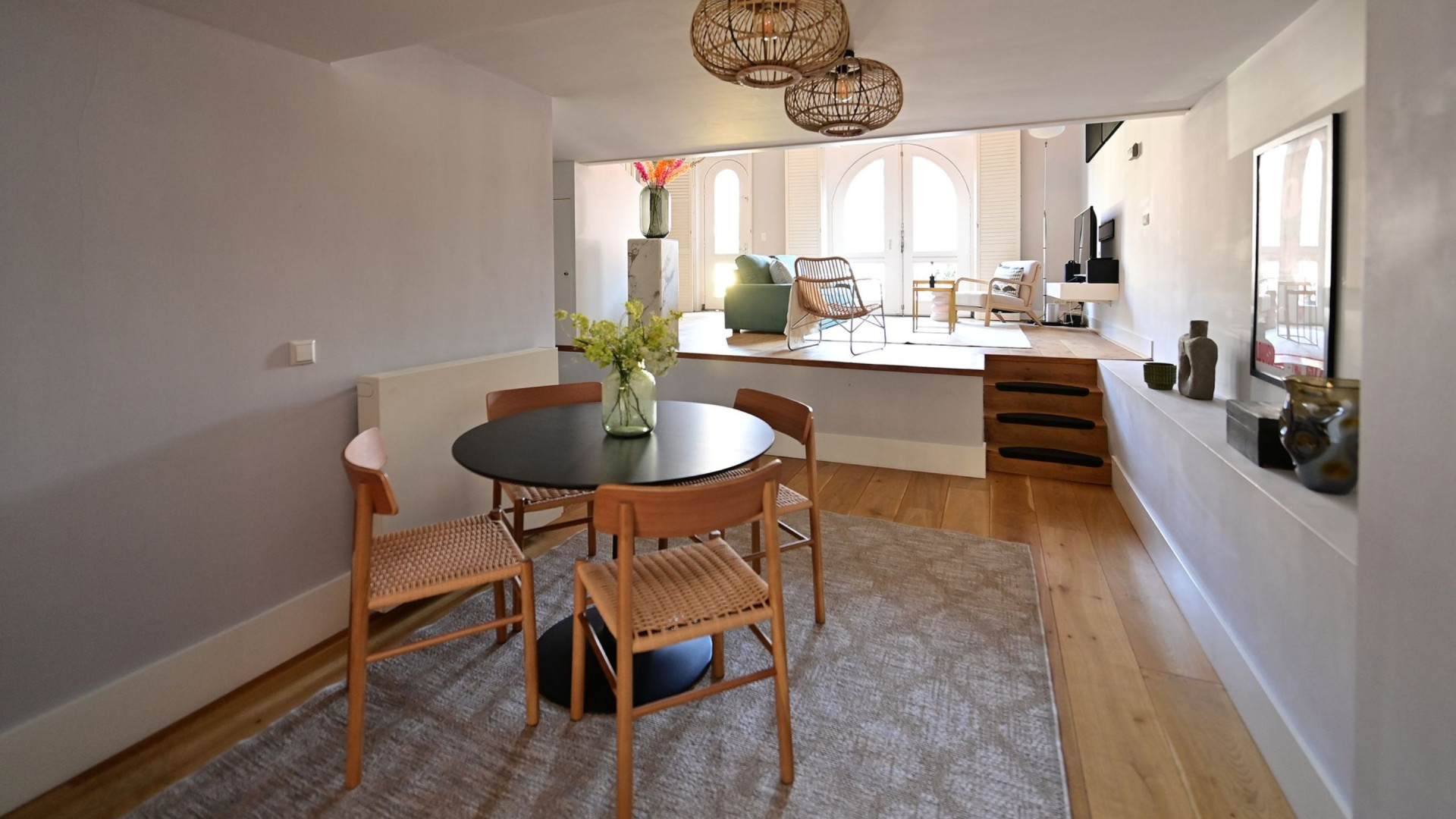 Kijkcijferdeskundige Tina Nijkamp verkoopt haar onrendabele grachtenappartement. Zie foto's 5