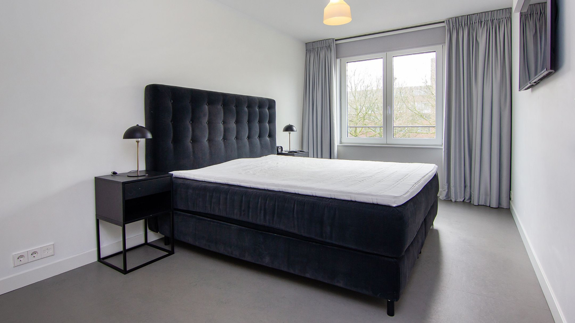 Zangeres Anouk zet haar appartement met mooi winstvooruitzicht te koop. Zie foto’s 6
