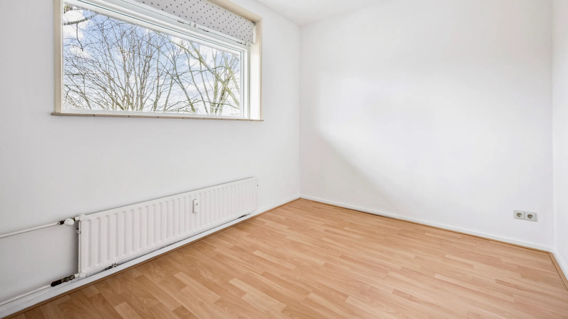 Isa Hoes moet gedwongen haar appartement in Amstelveen verkopen. Zie foto’s 7