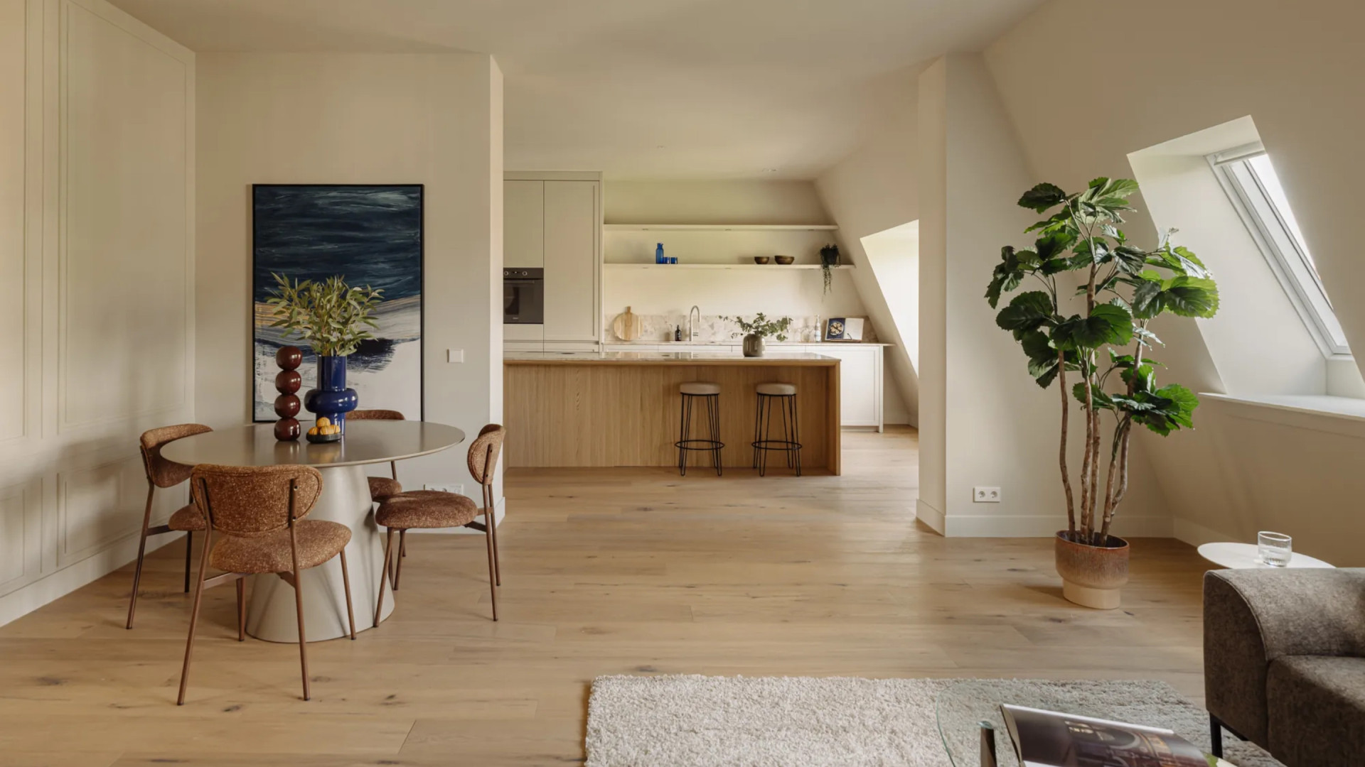 Frank Rijkaard zet zijn zeer luxe topappartement met privé lift te koop. Zie foto’s 2