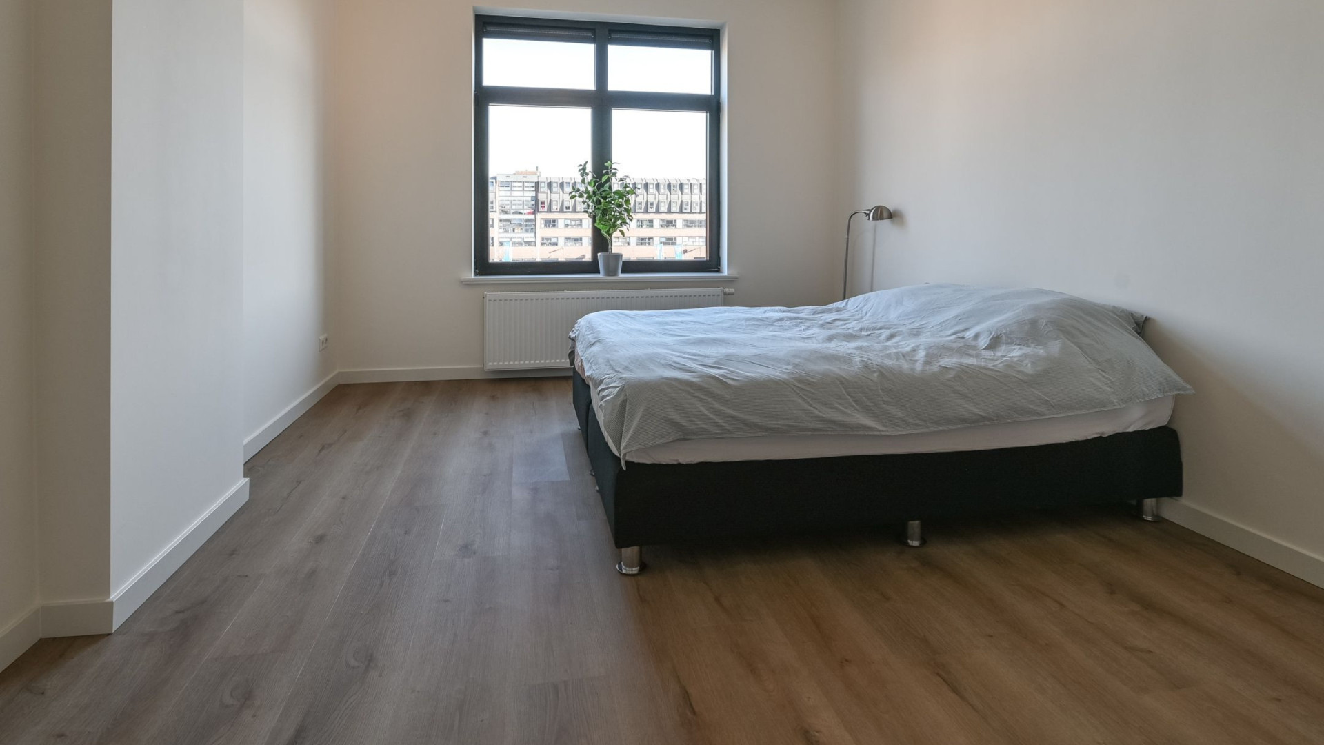 Dit appartement kocht Gallyon van Vessem na haar scheiding. Zie foto's 7