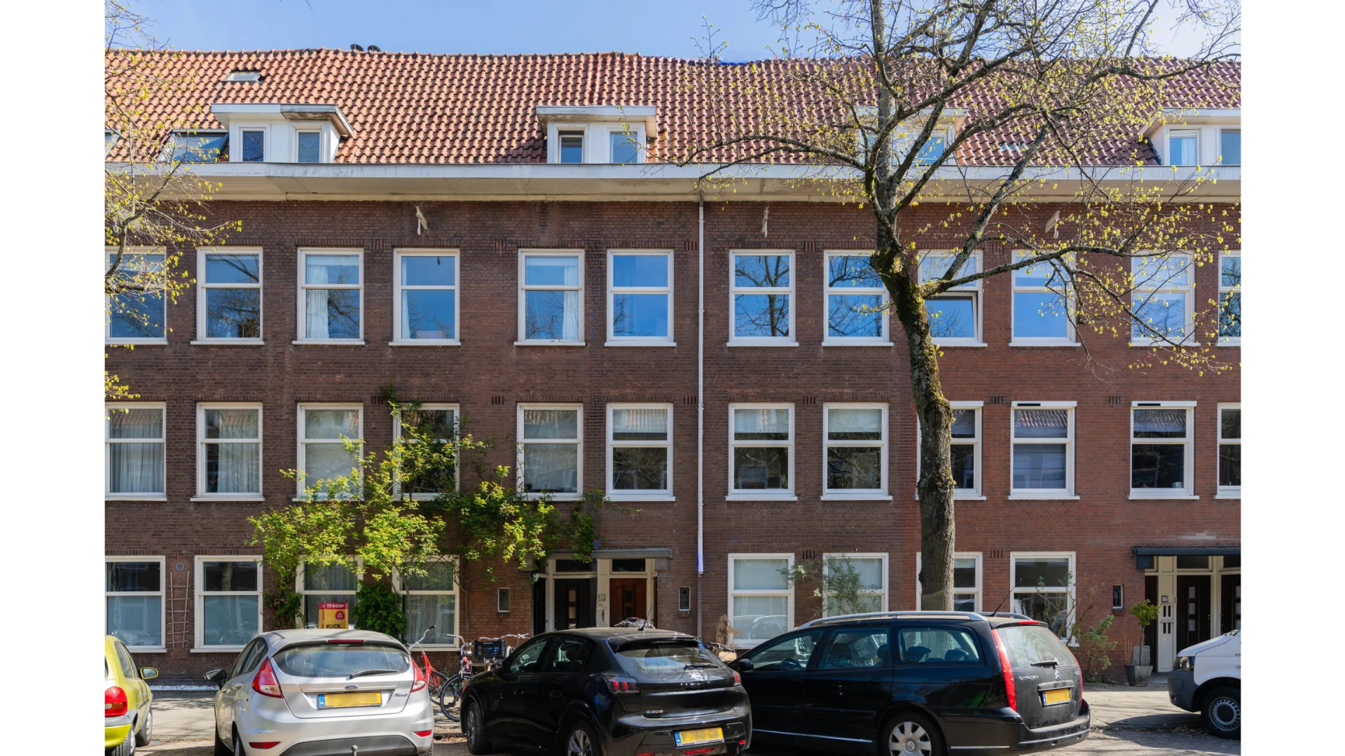 Liesbeth Kamerling koopt prachtig drielaags bovenhuis met dakterras in Amsterdam West. Zie foto’s 2